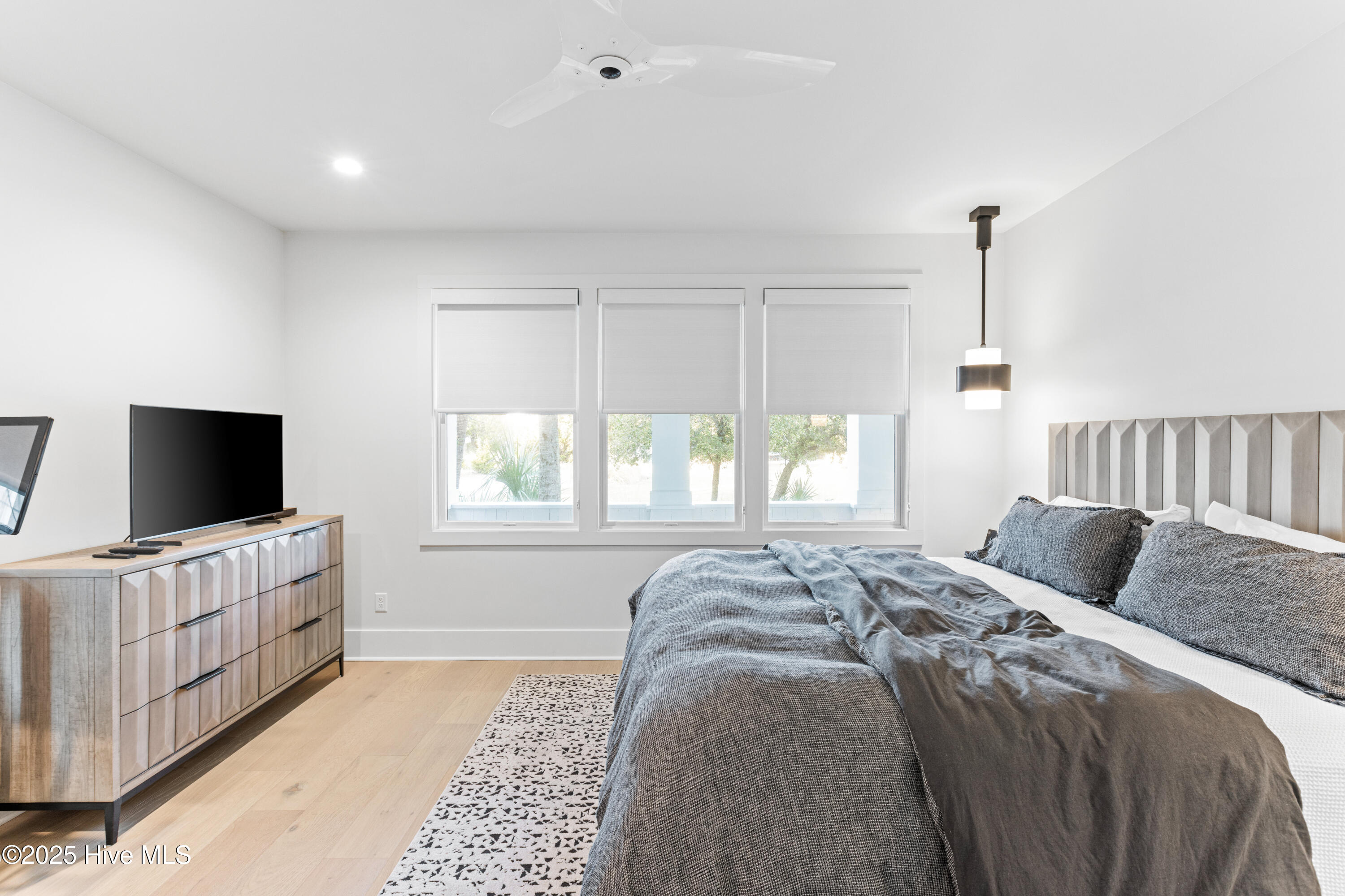 100521321 | Photo 30