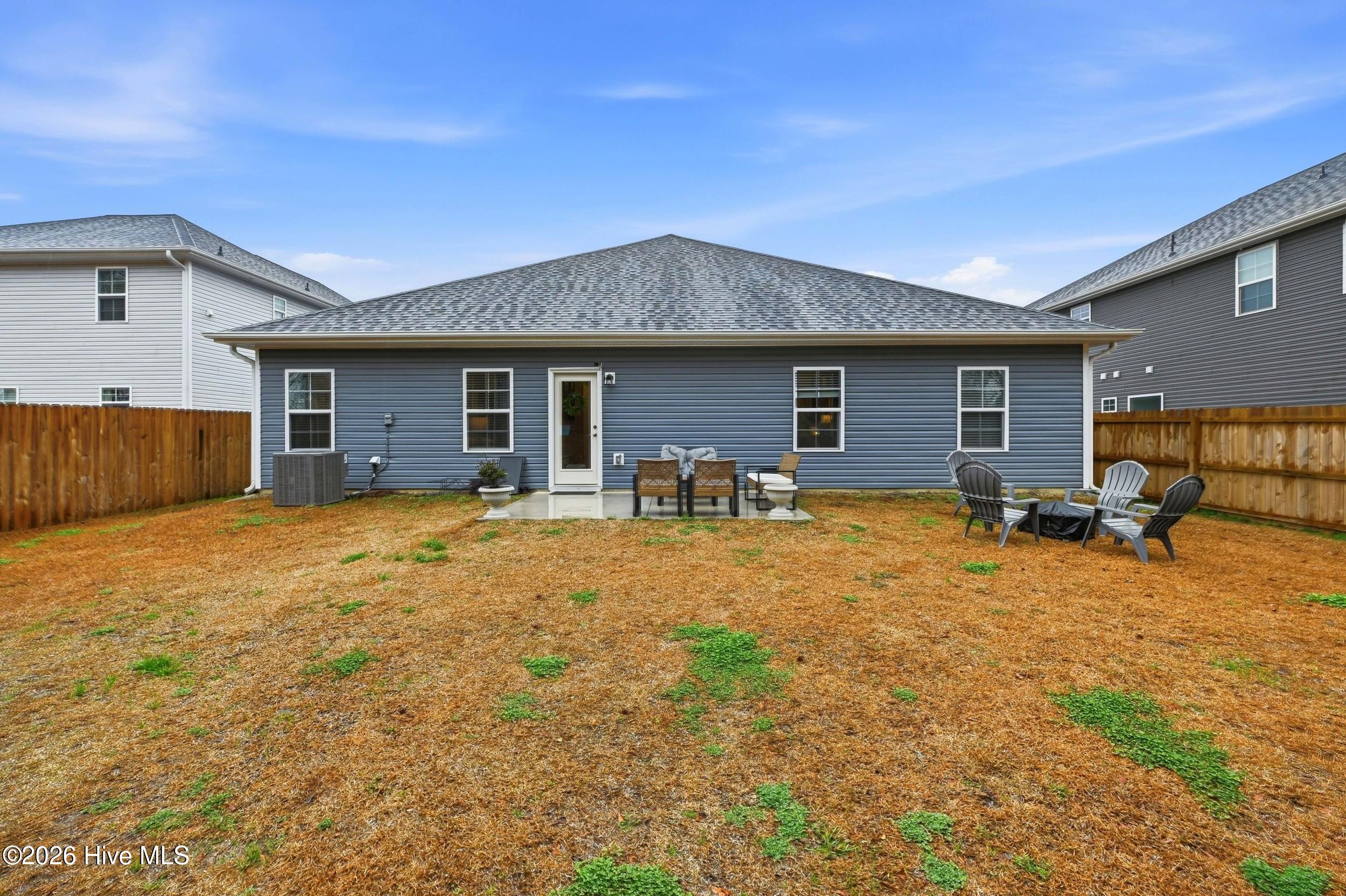 100557848 | Photo 30