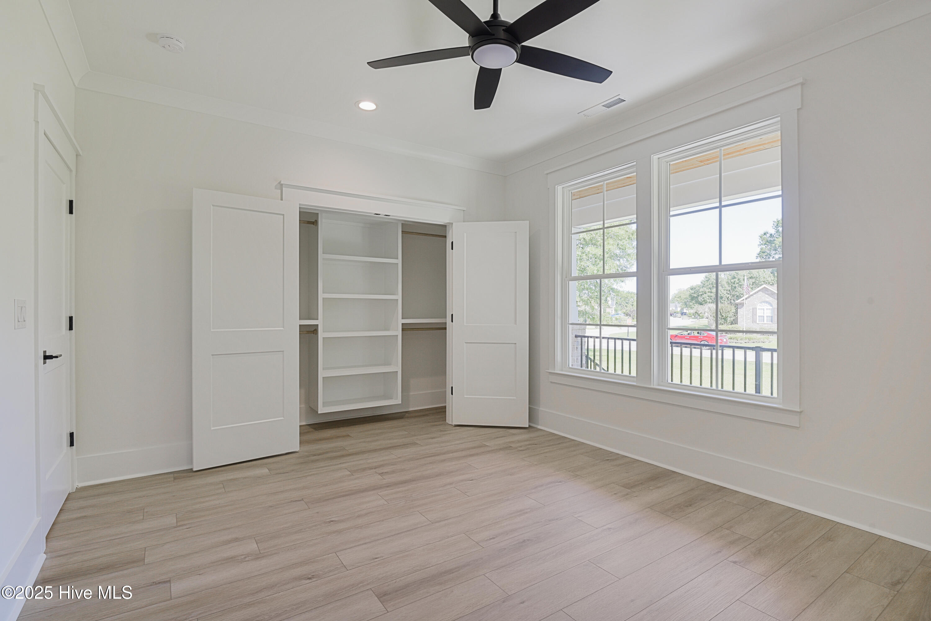 100541947 | Photo 14