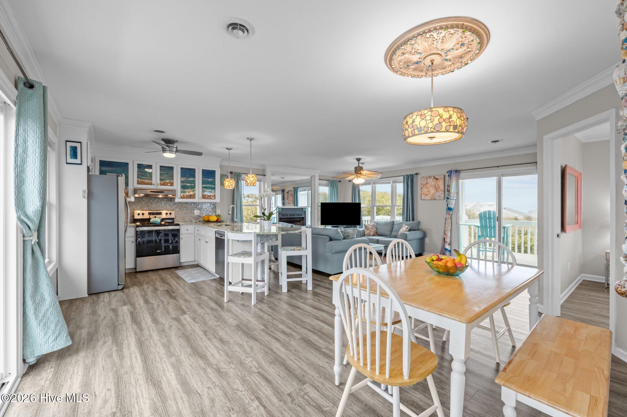 100565802 | Photo 21