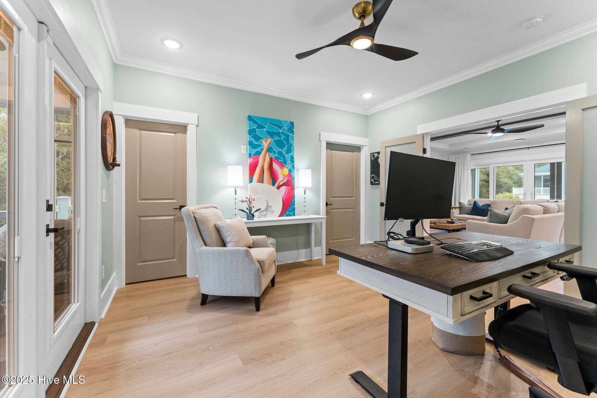 100559638 | Photo 43