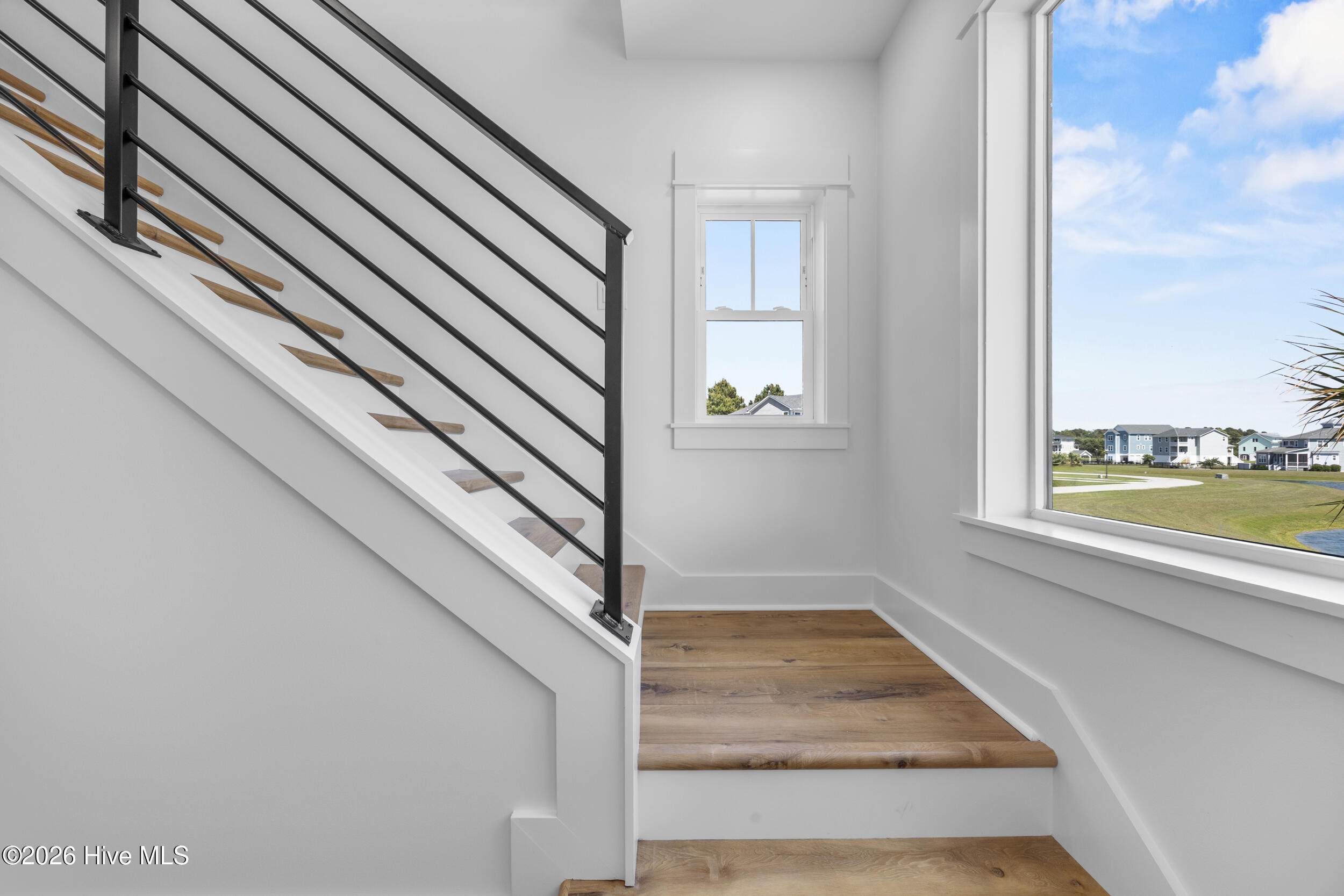 100567625 | Photo 31