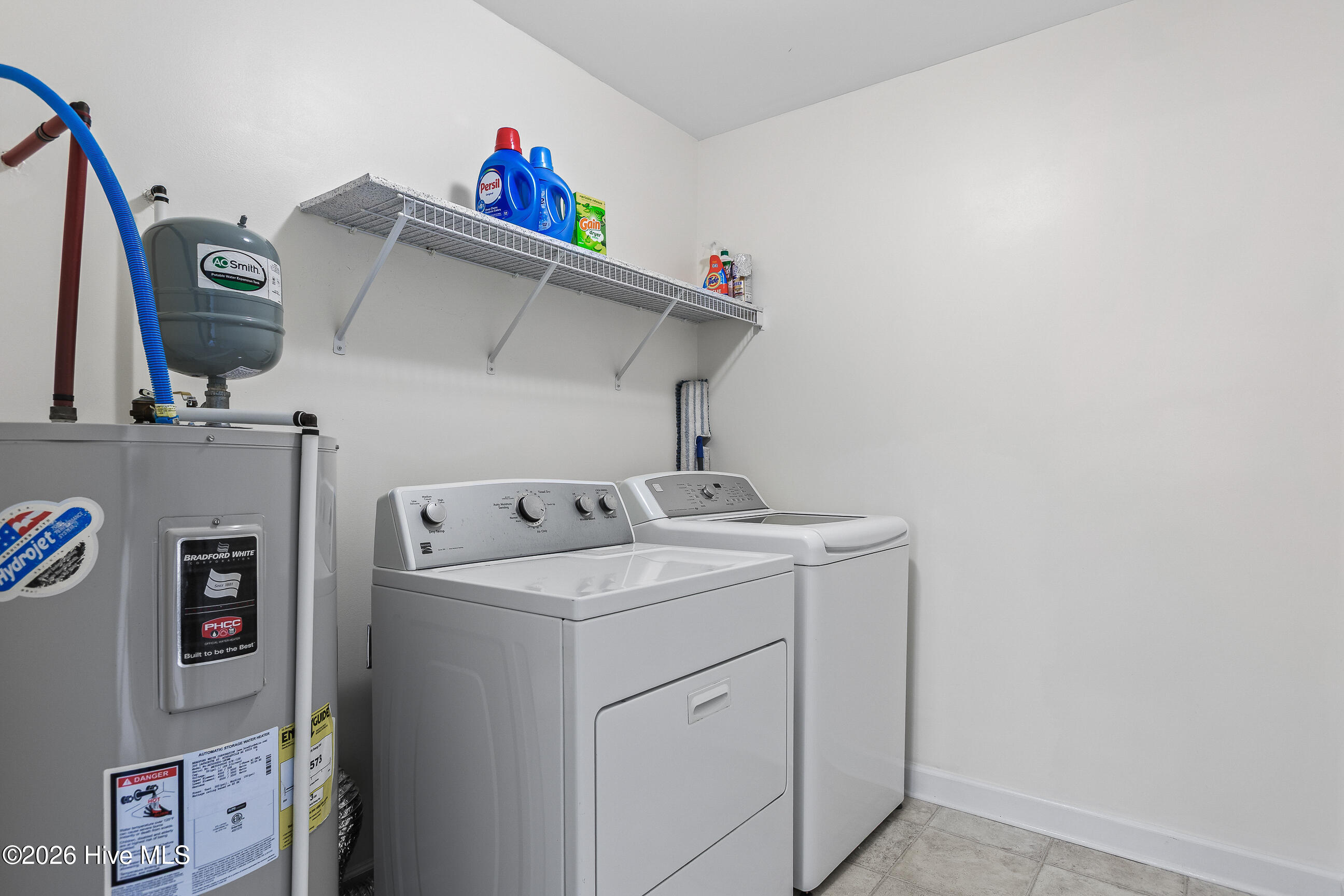 100566969 | Photo 12