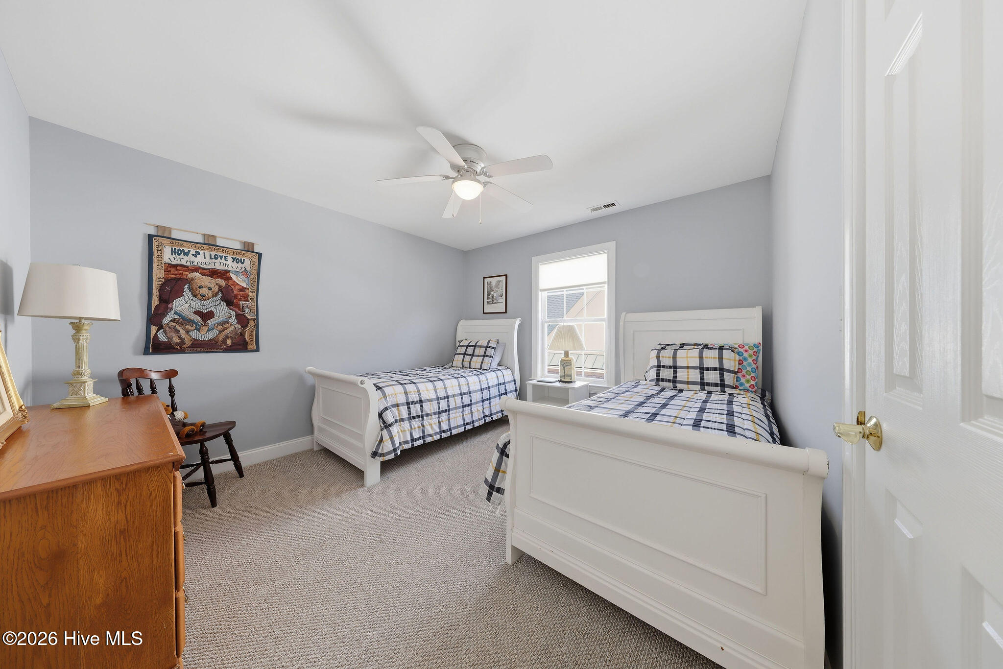 100558304 | Photo 46