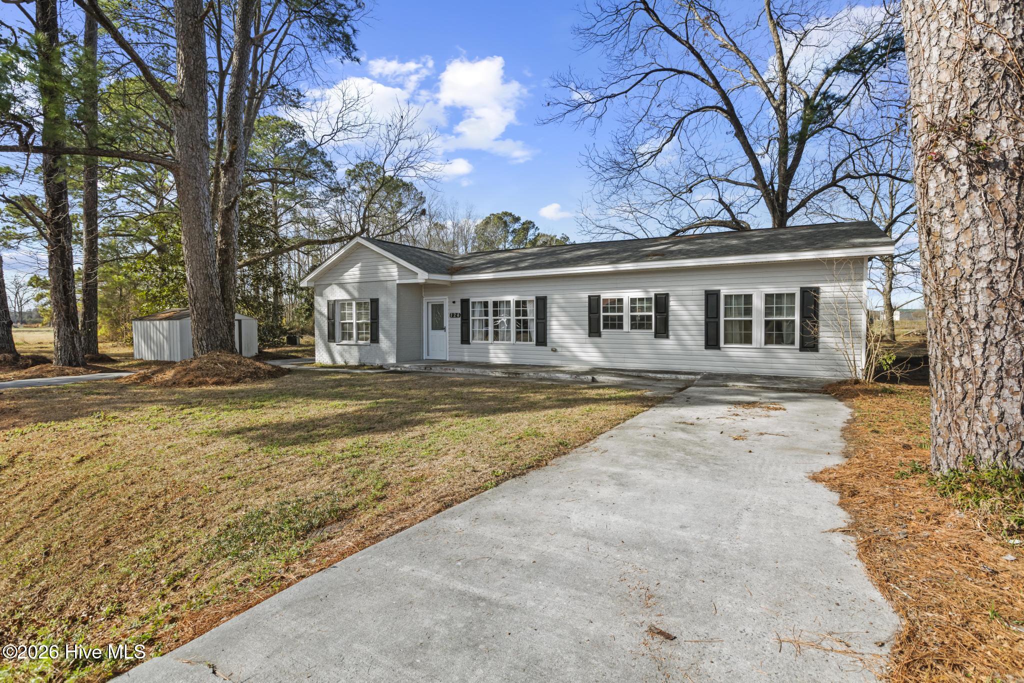 124 Hc Powers Road, Wallace, NC 28466 – photo 2: 425A0717