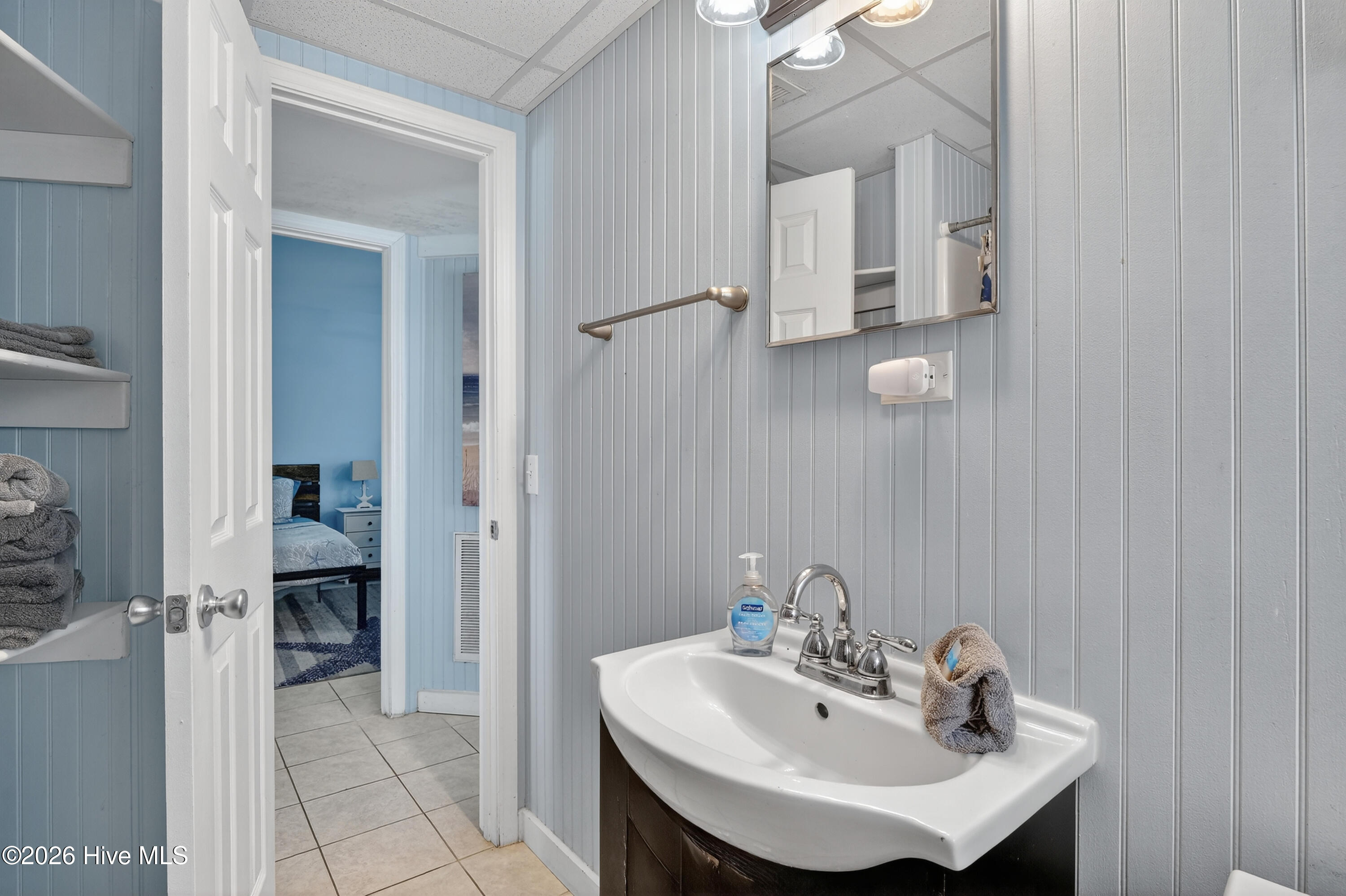 100558855 | Photo 50