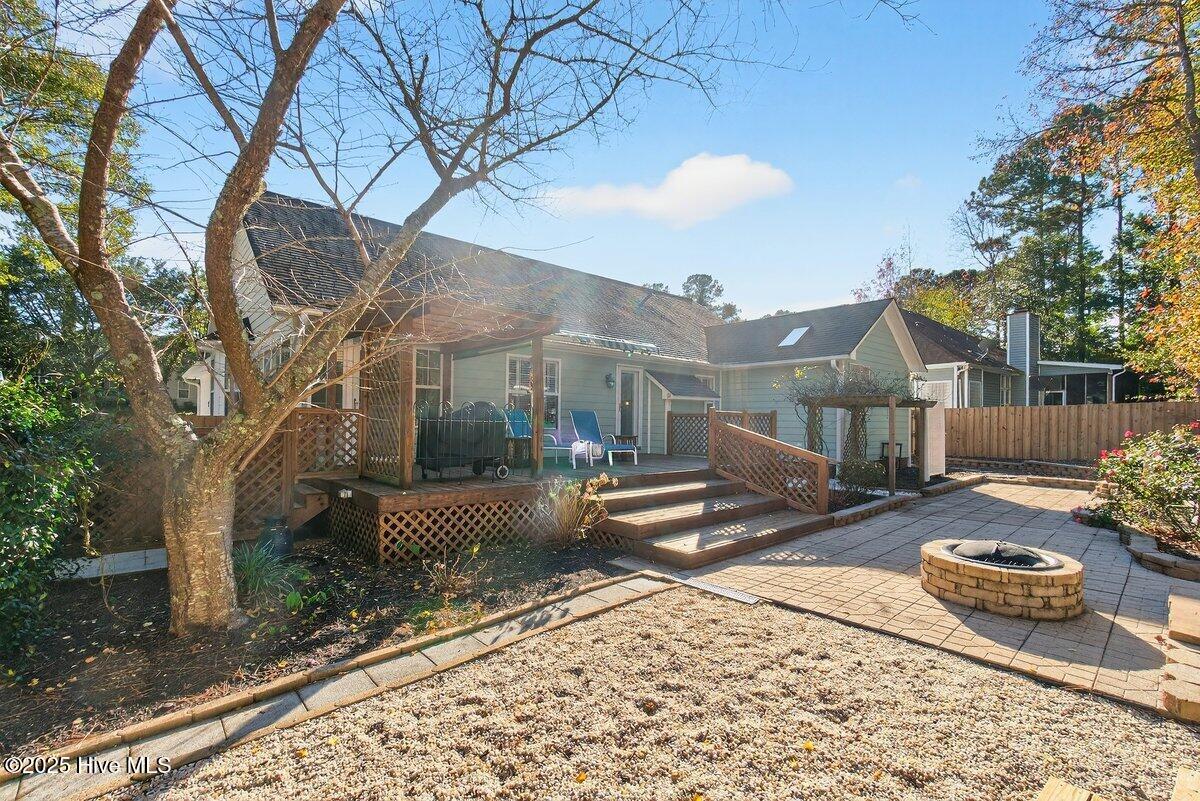 100545270 | Photo 22