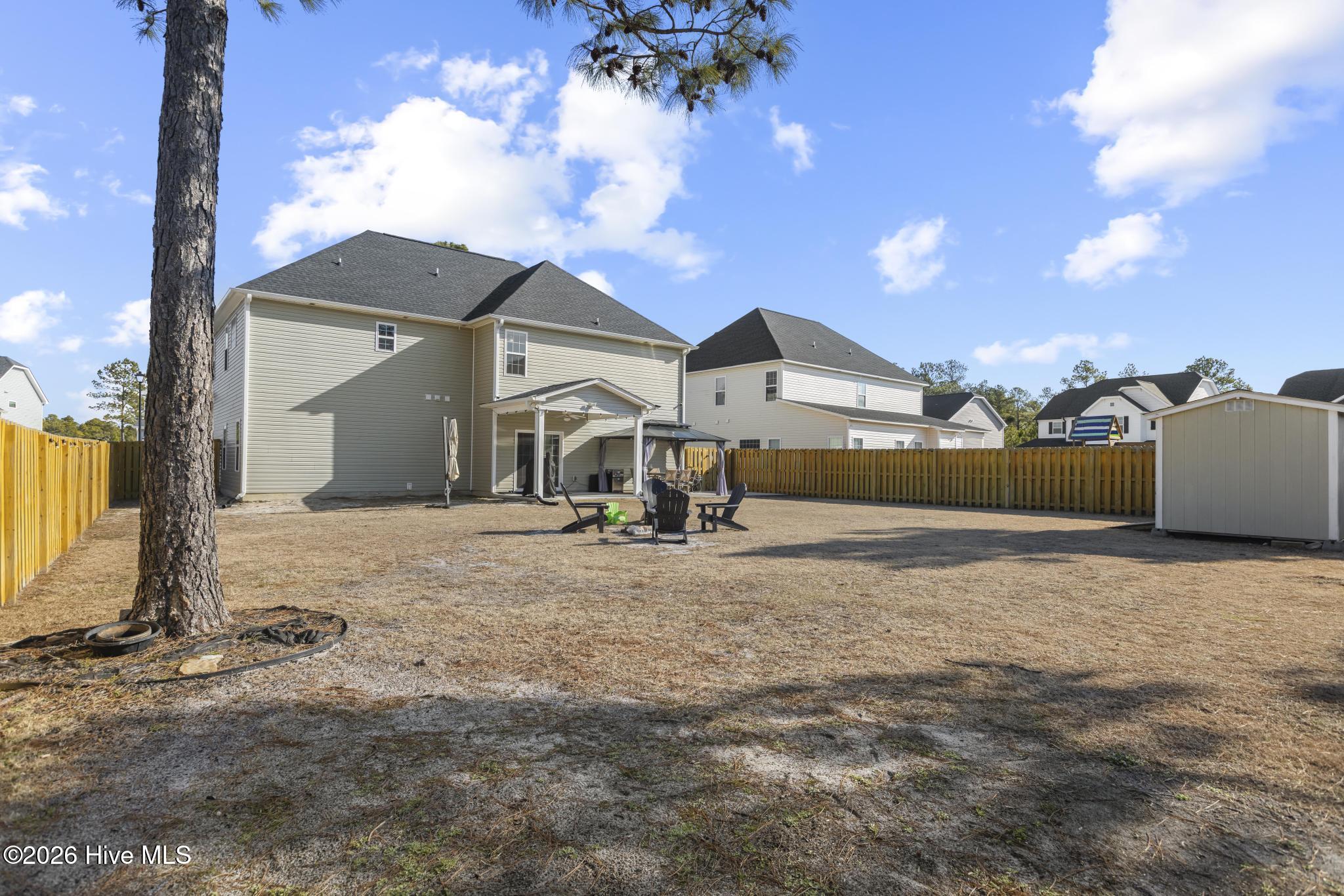 100553359 | Photo 41