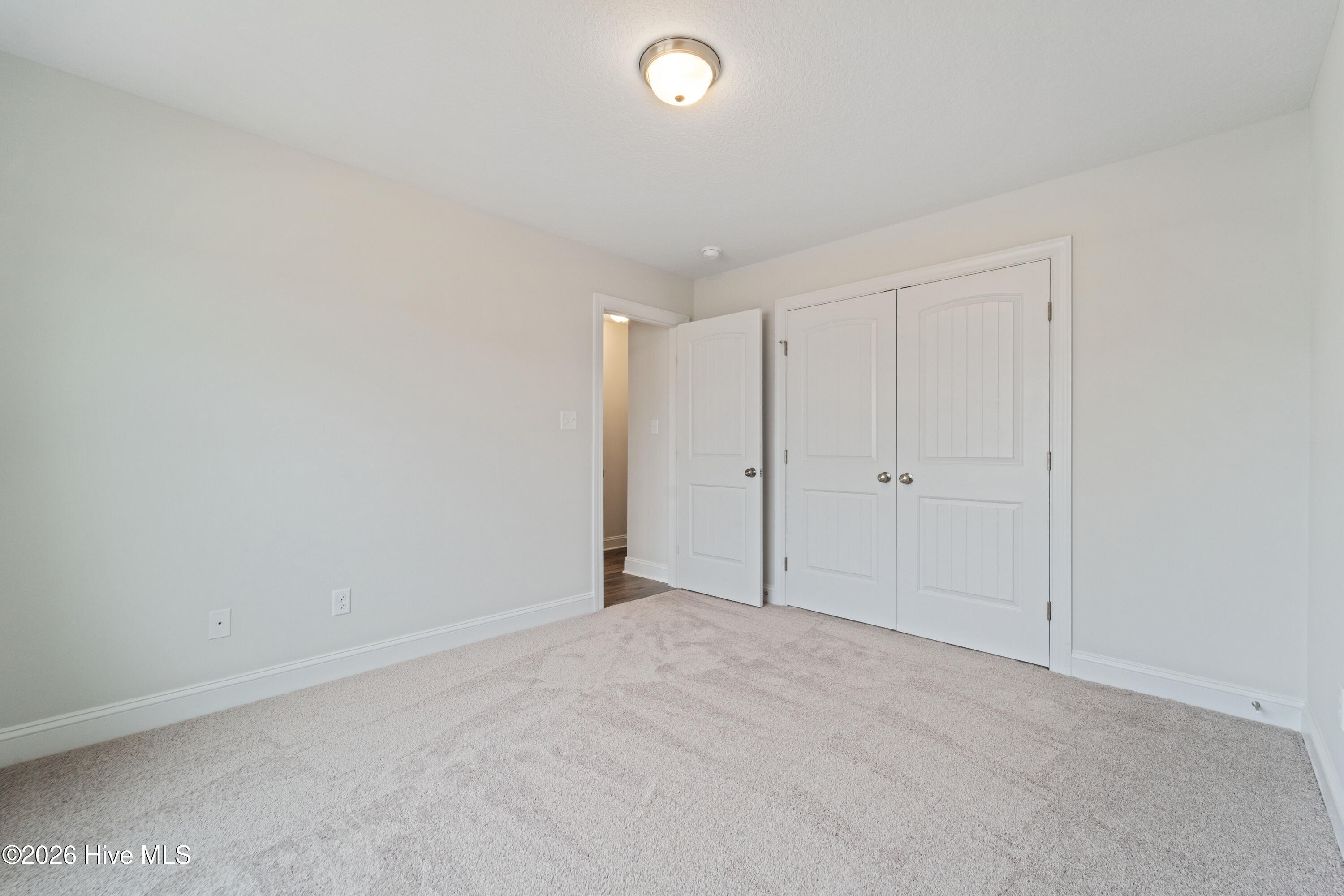 100523680 | Photo 26