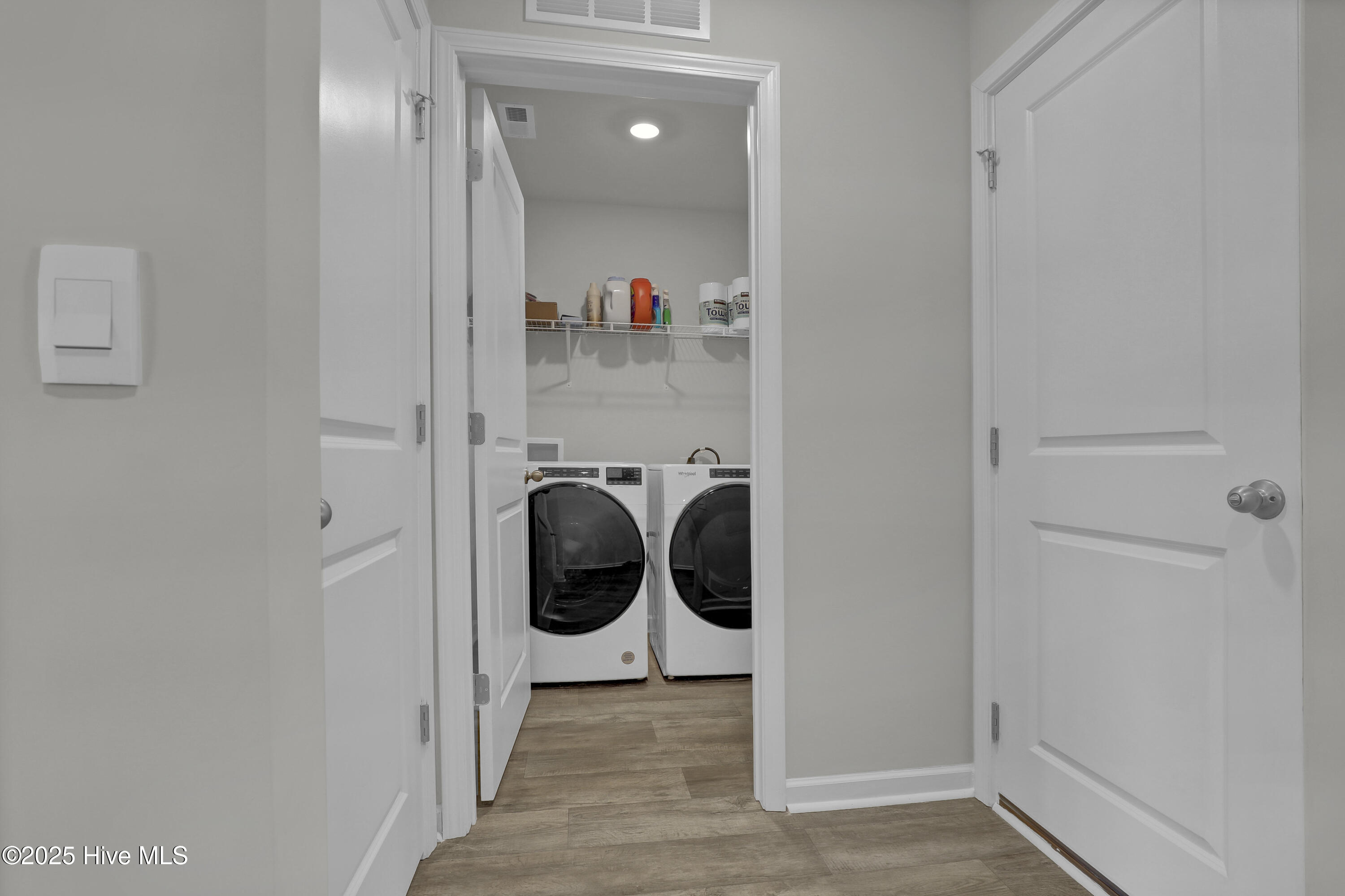 100536874 | Photo 18