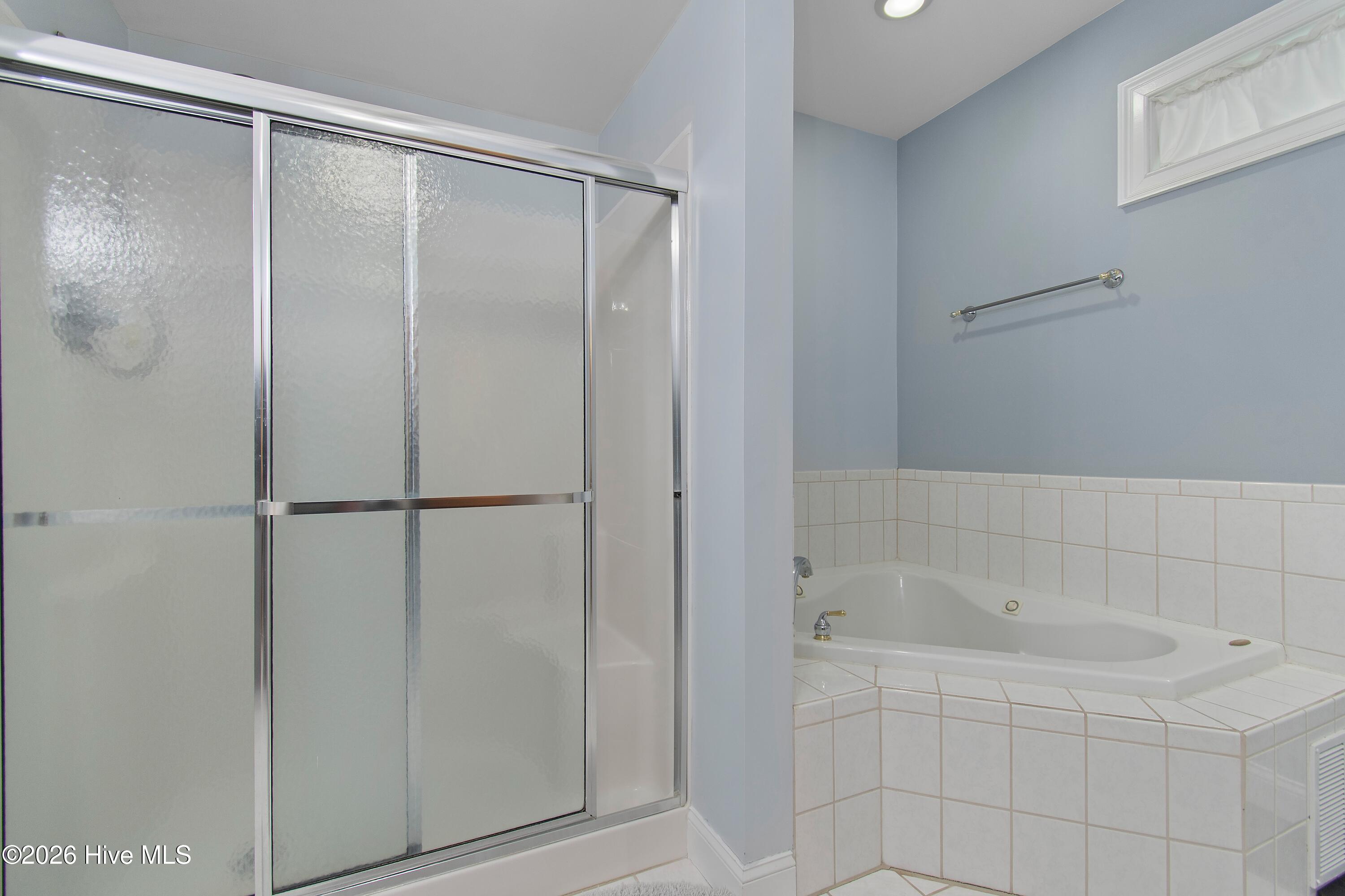 100557471 | Photo 36