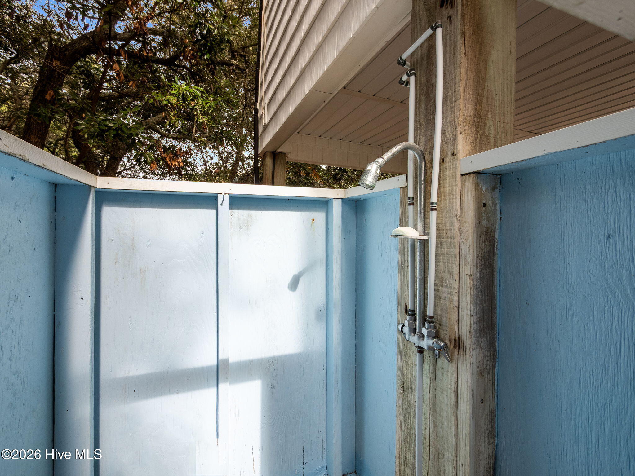 100547996 | Photo 42