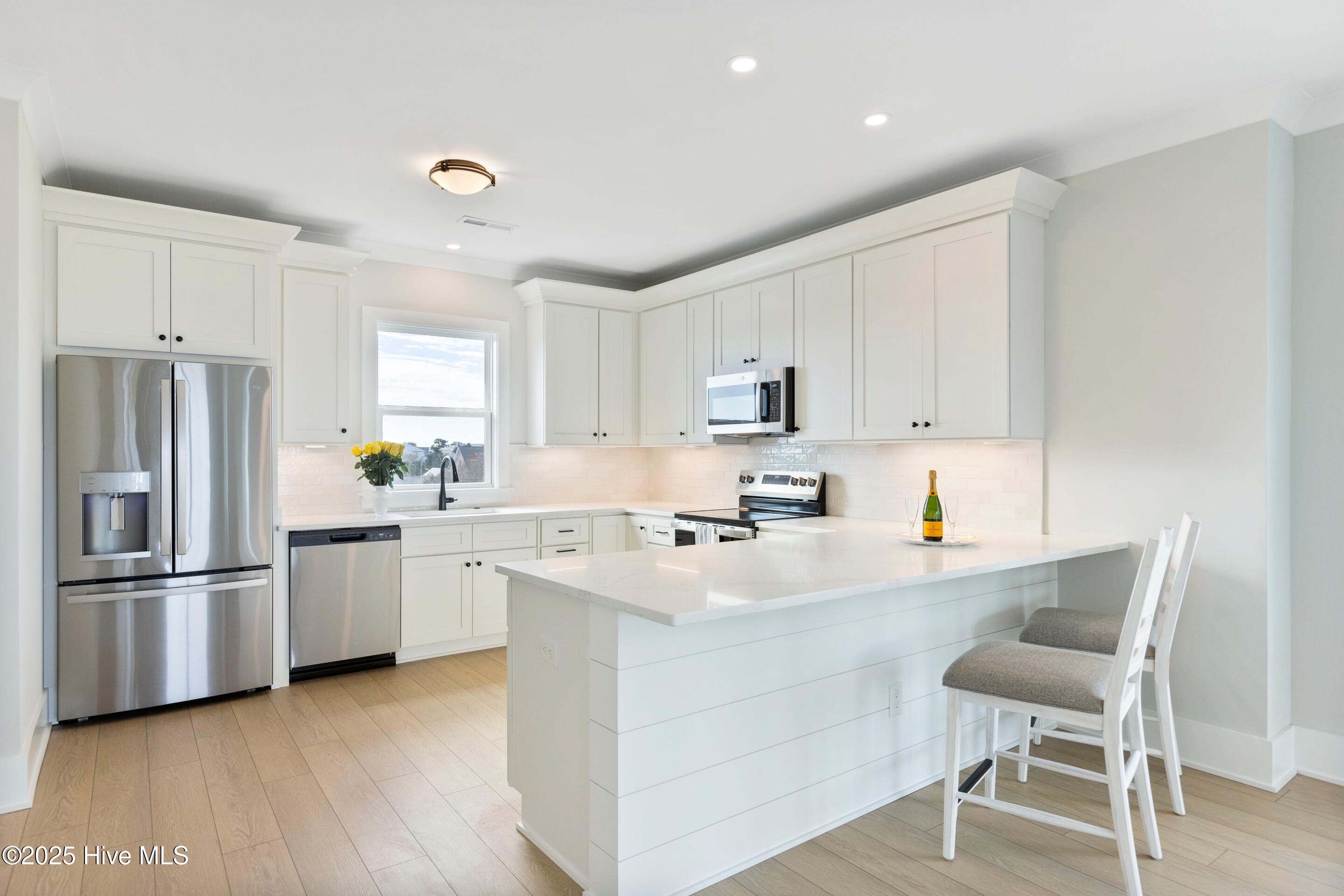 100544880 | Photo 10