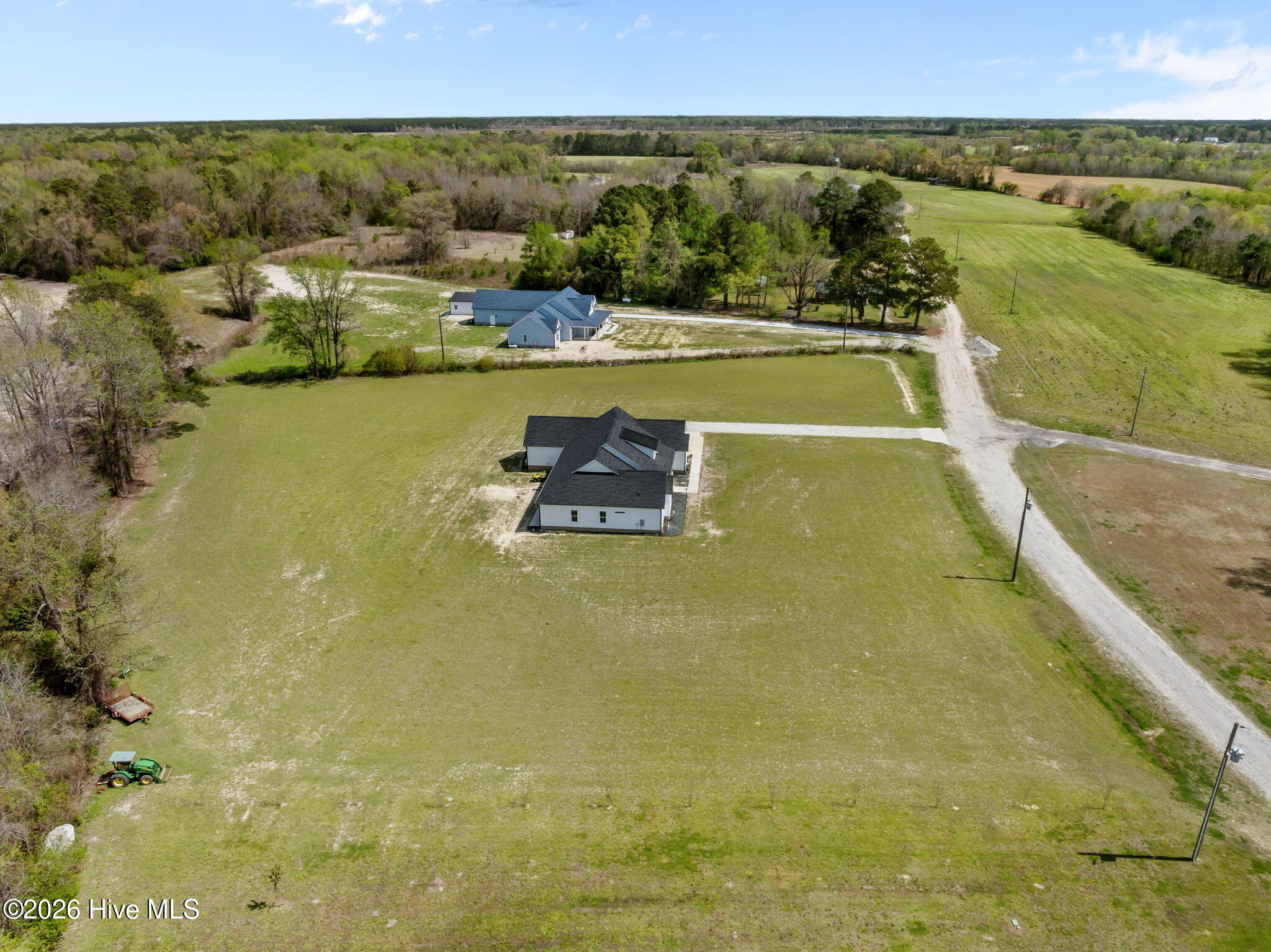 100564402 | Photo 48