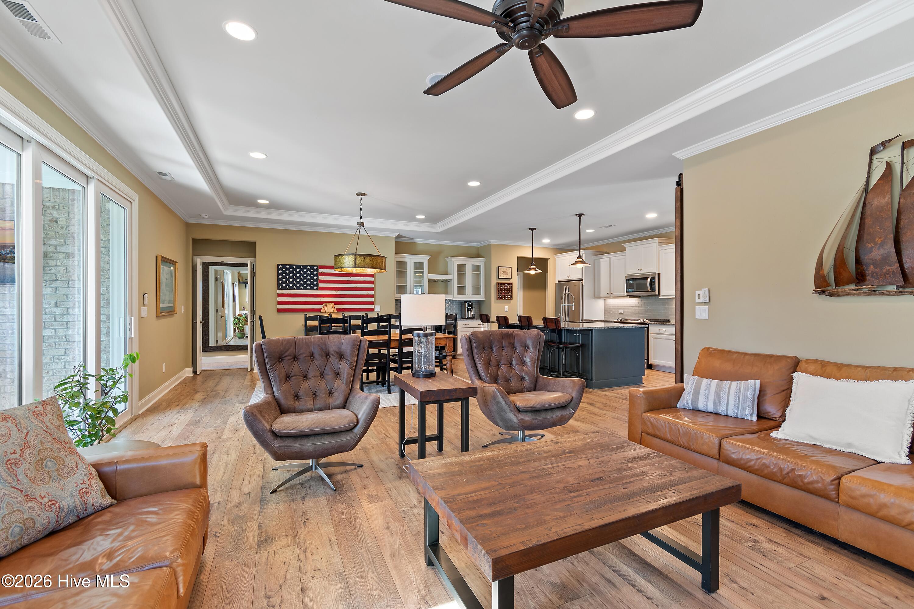 100558419 | Photo 18