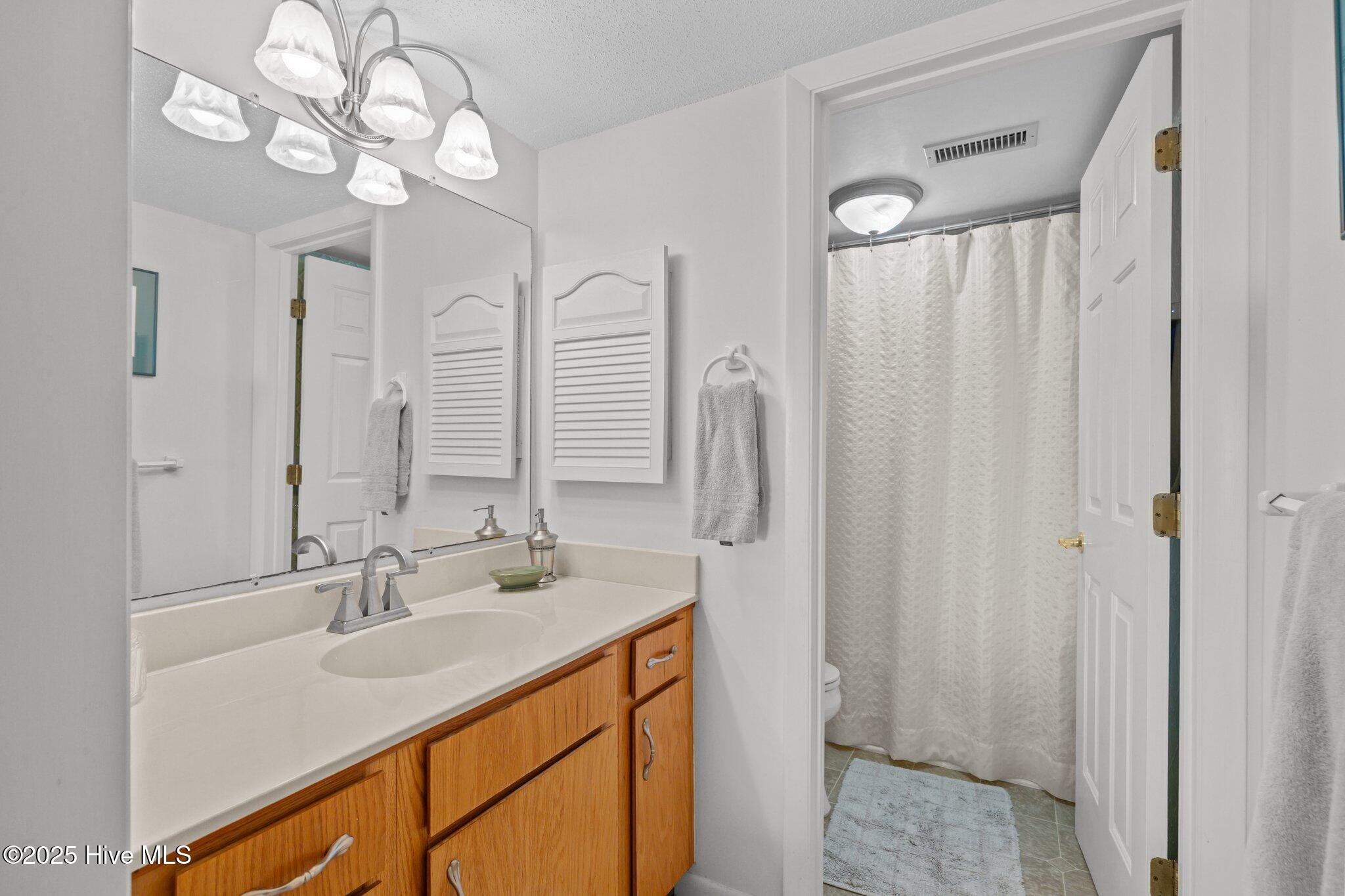 100513816 | Photo 28