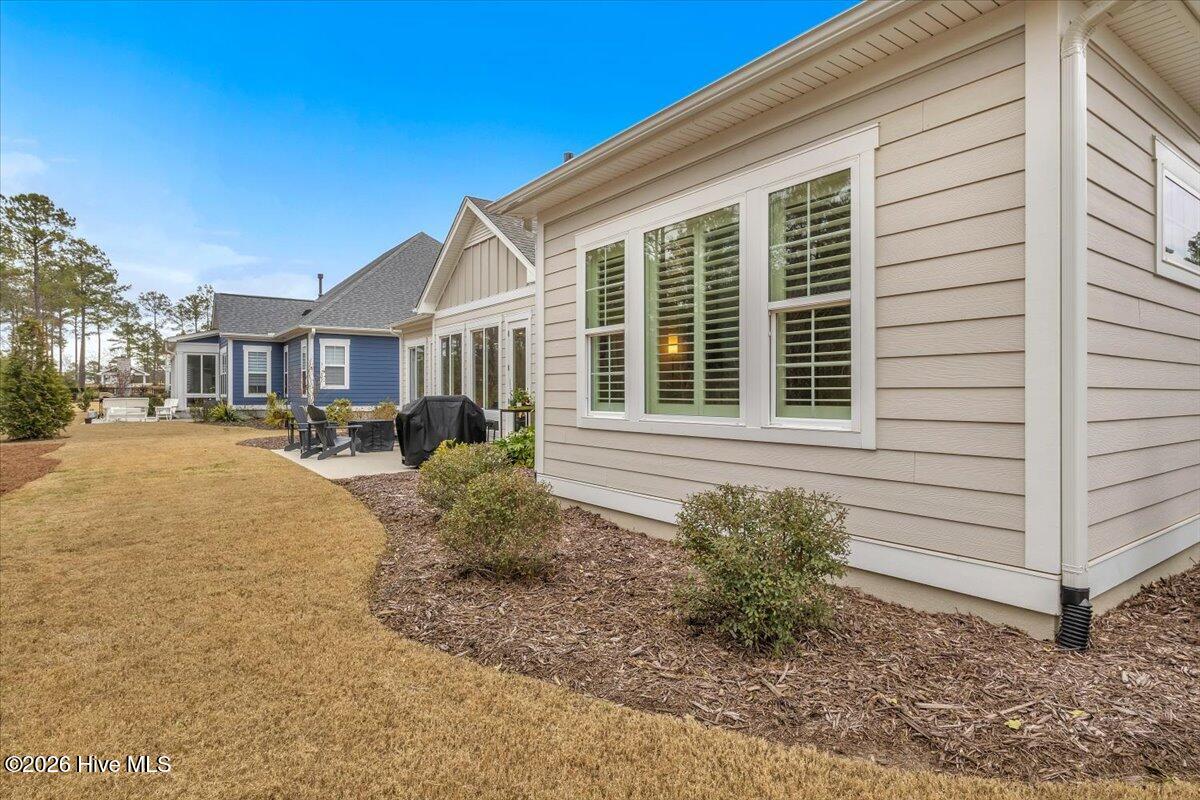 100558709 | Photo 80