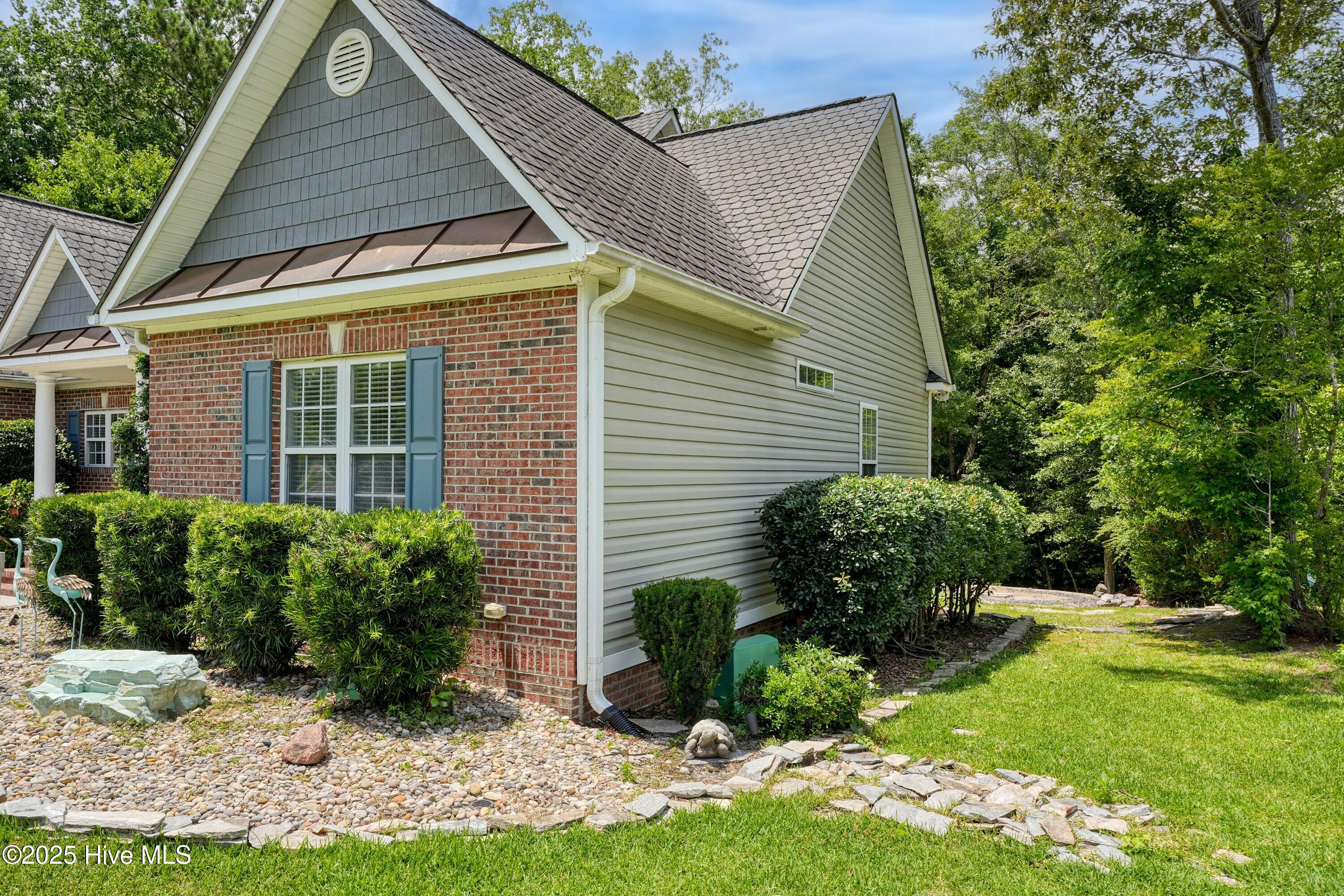 100515294 | Photo 37