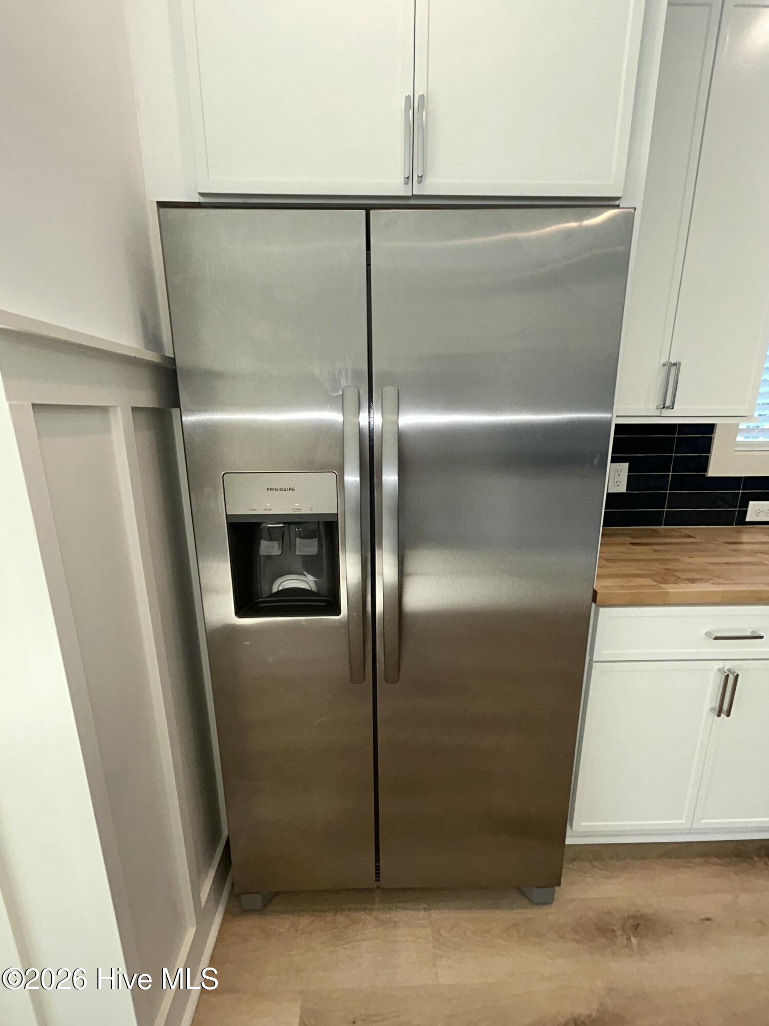 100549345 | Photo 12