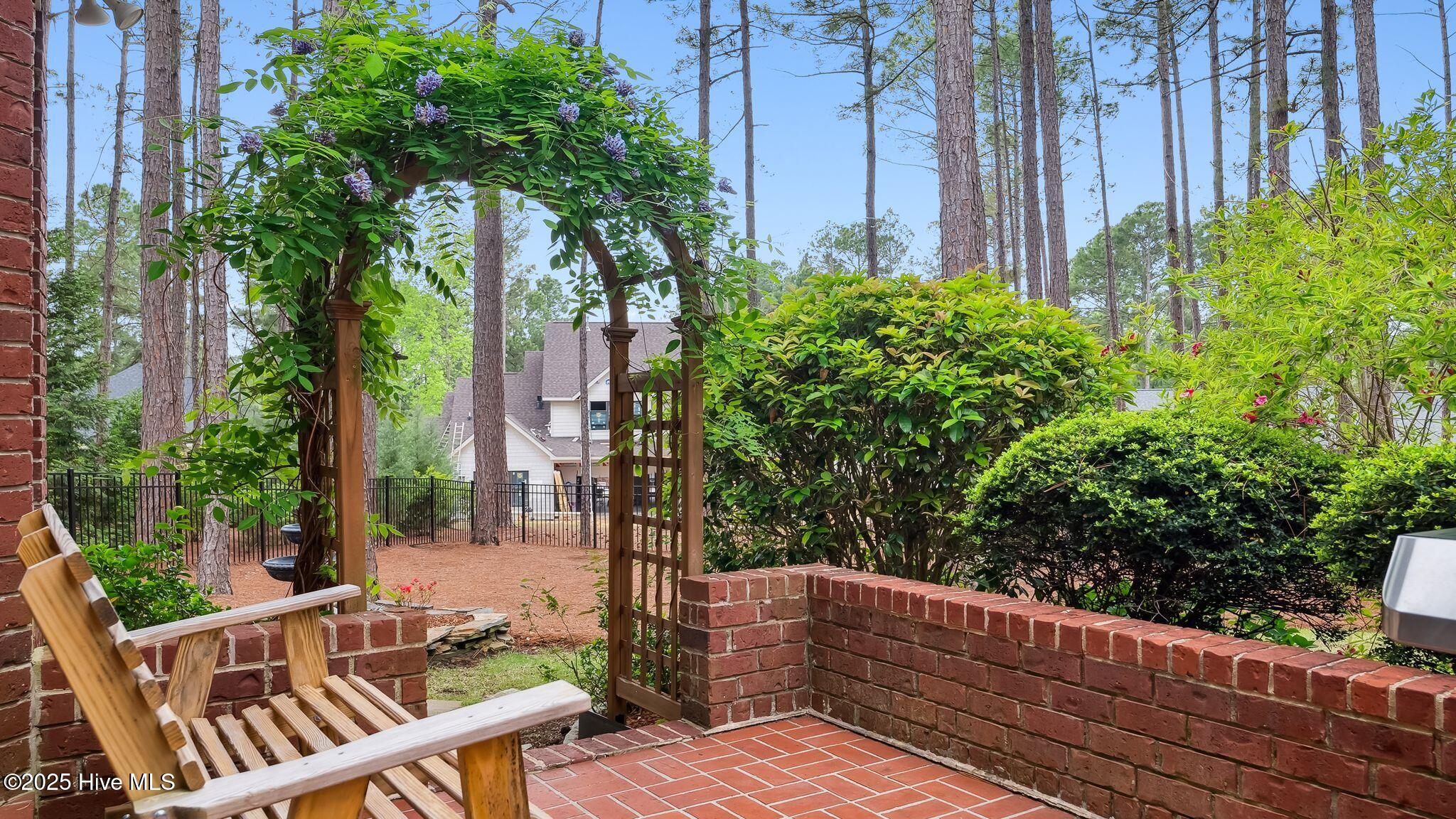 5 Wake Forest Court