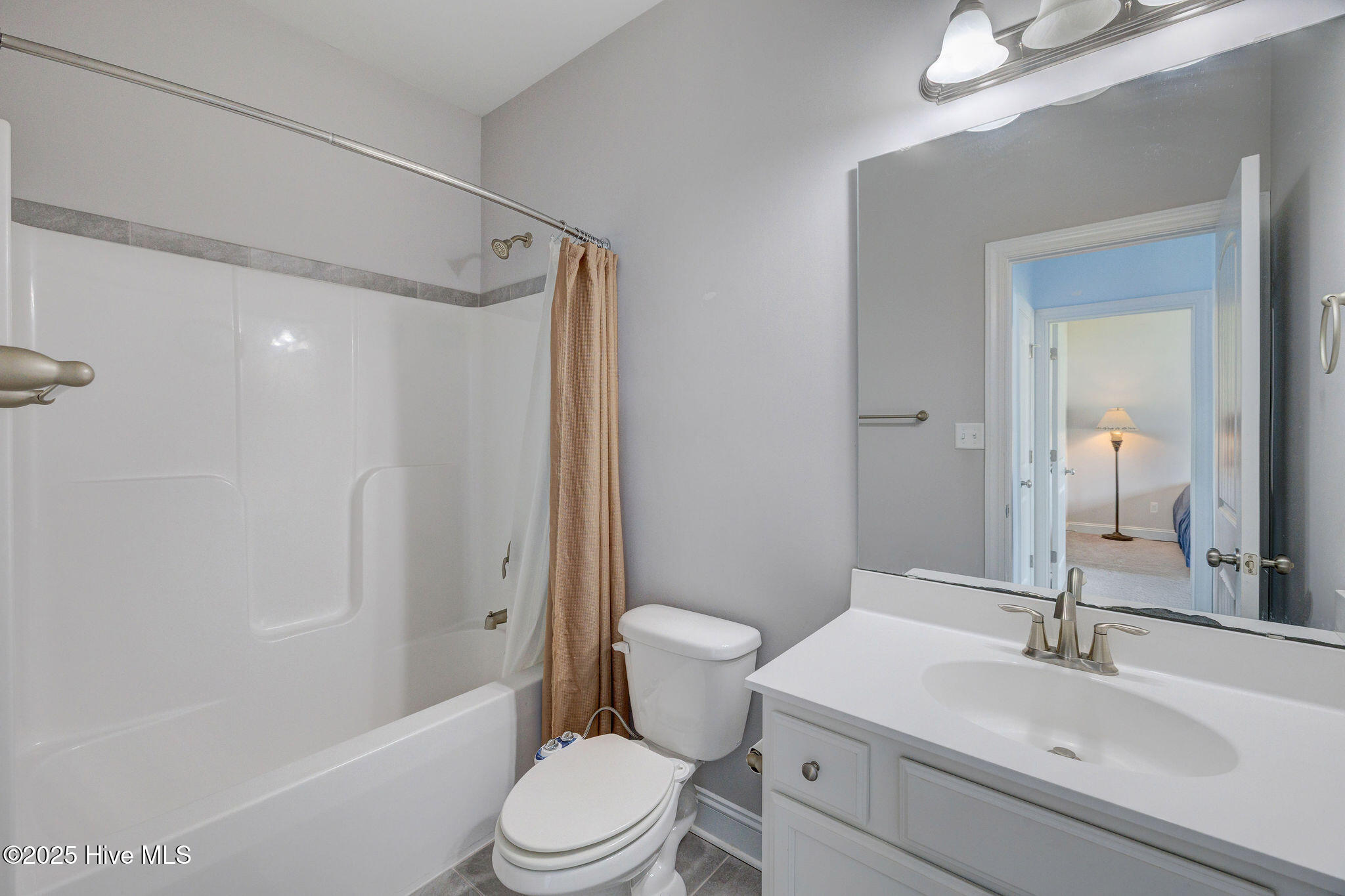 100522244 | Photo 20