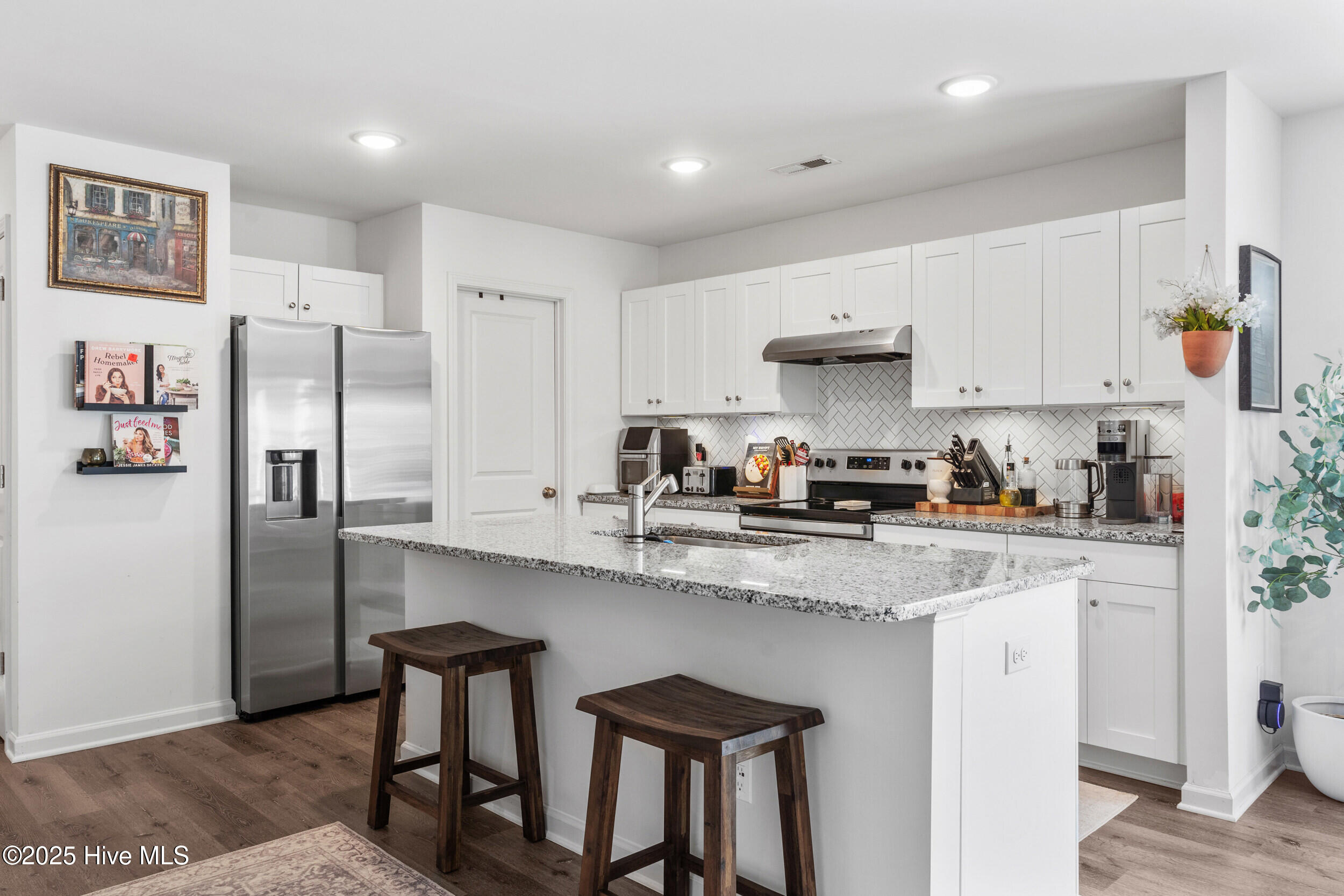 100546616 | Photo 10