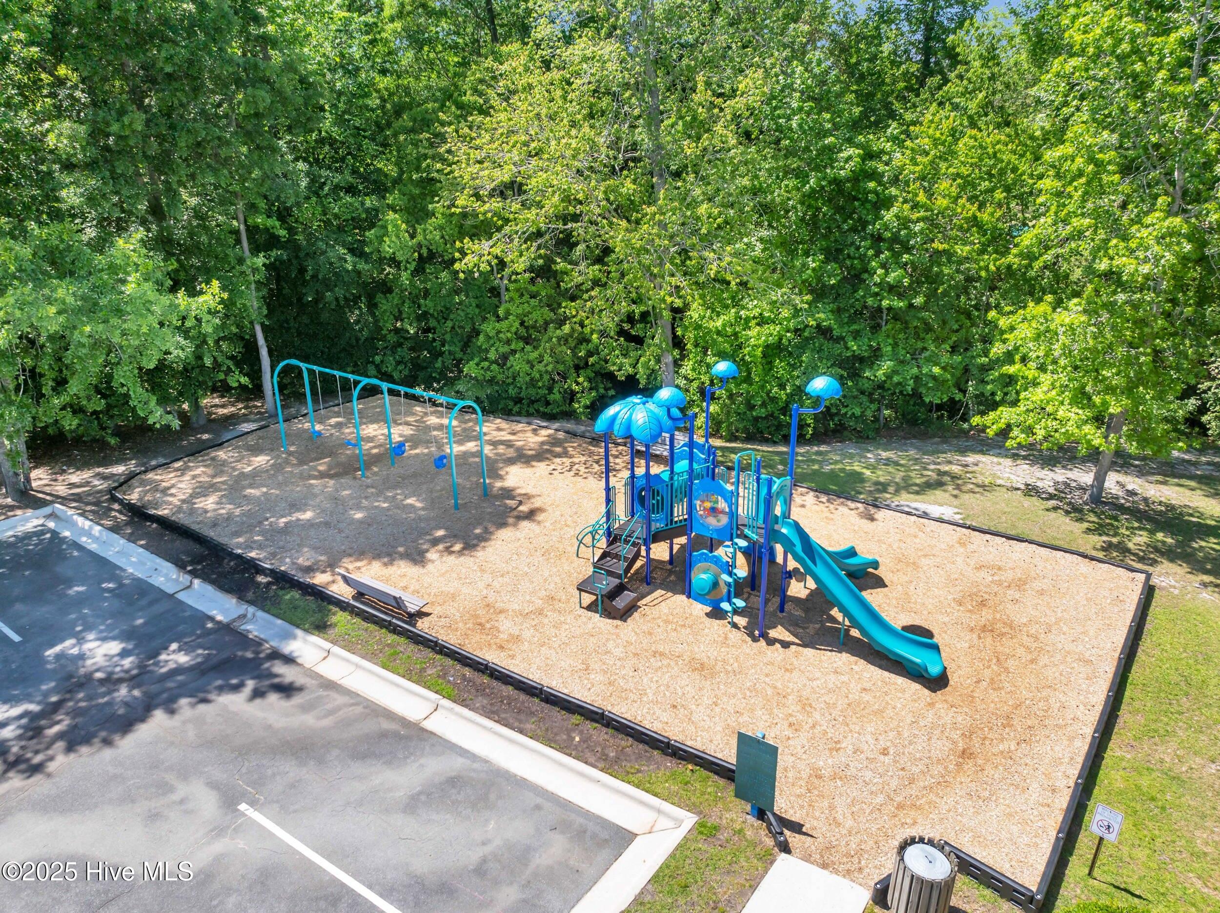 100506043 | Photo 68