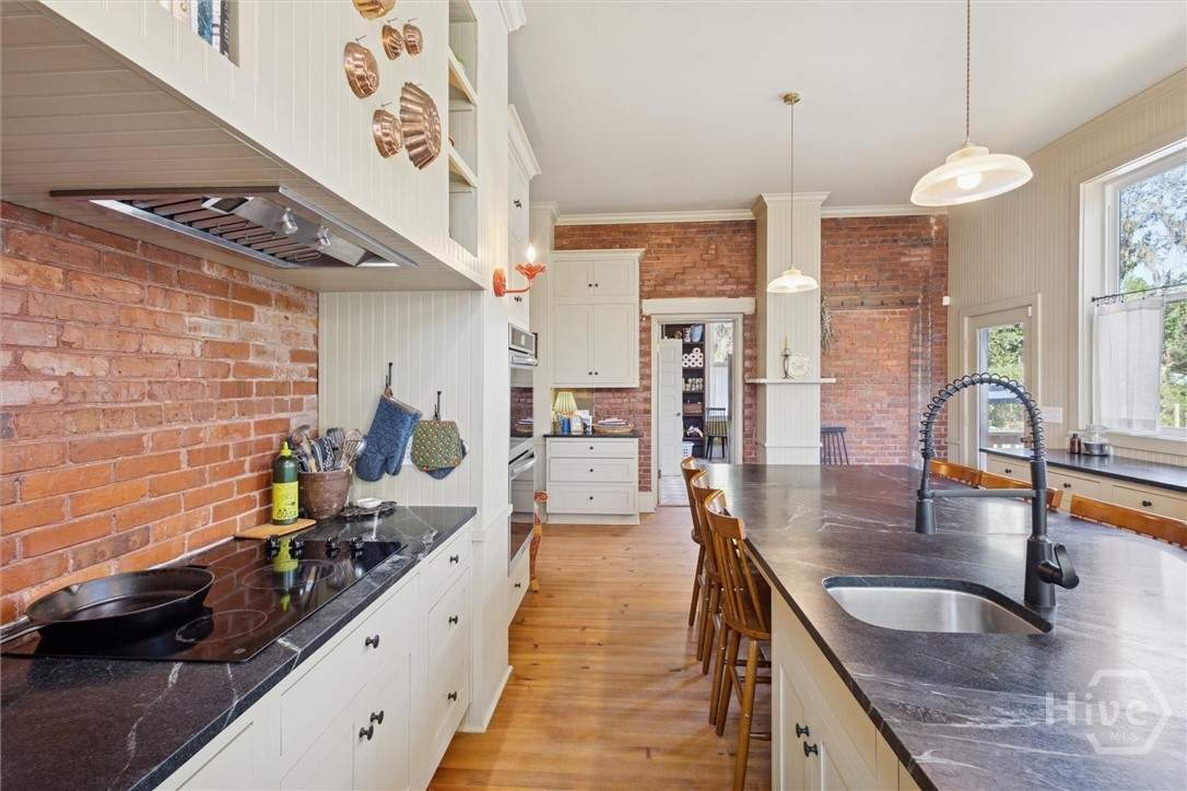 Kitchen (downstairs addition) from right