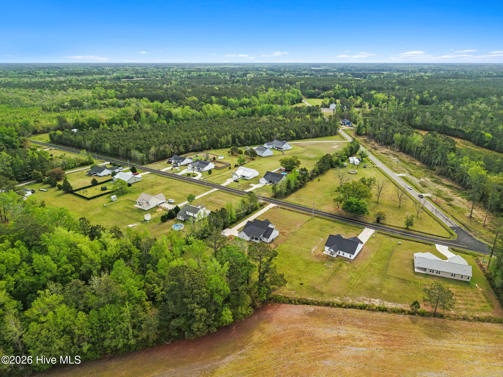 100565582 | Photo 51