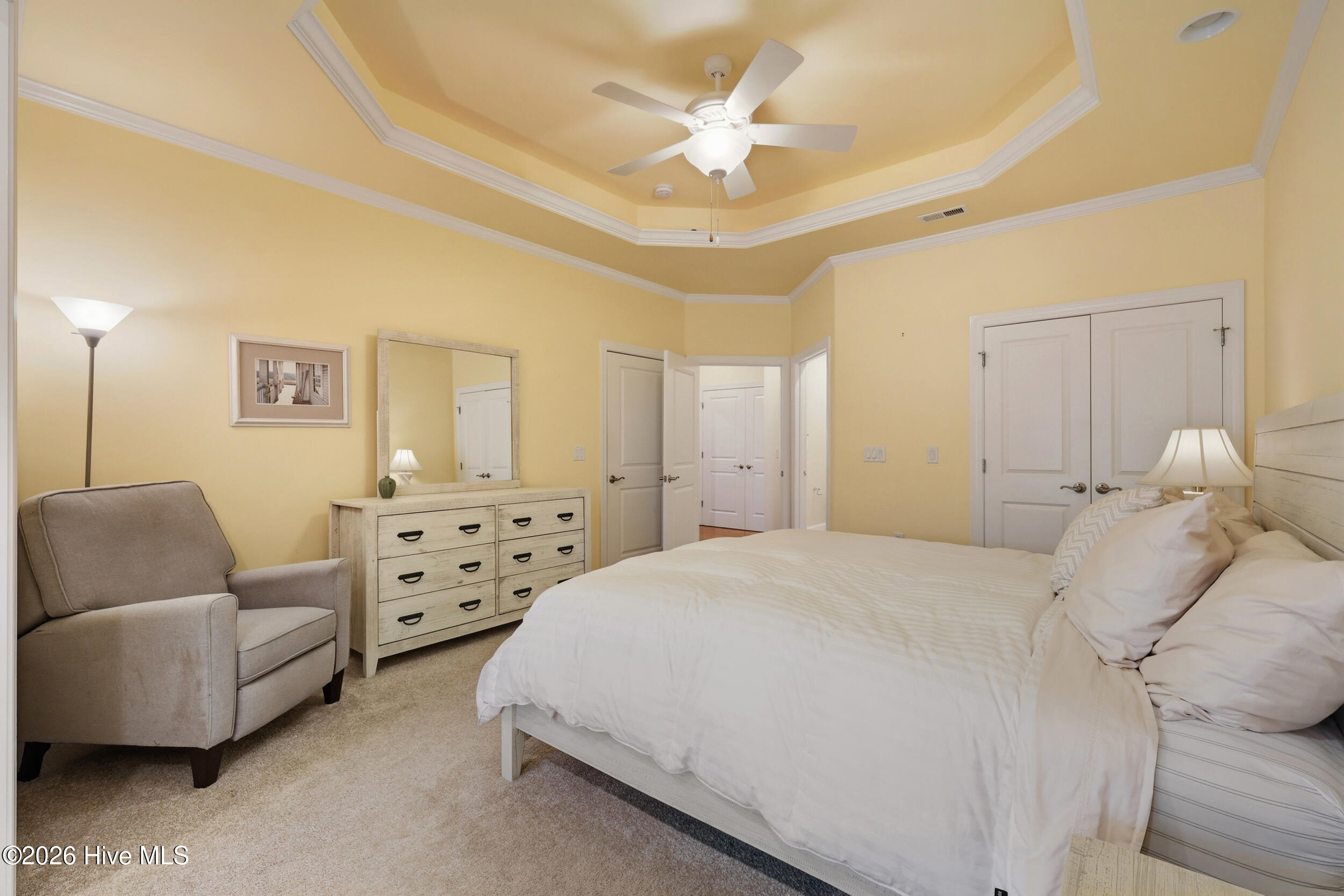 100561183 | Photo 26