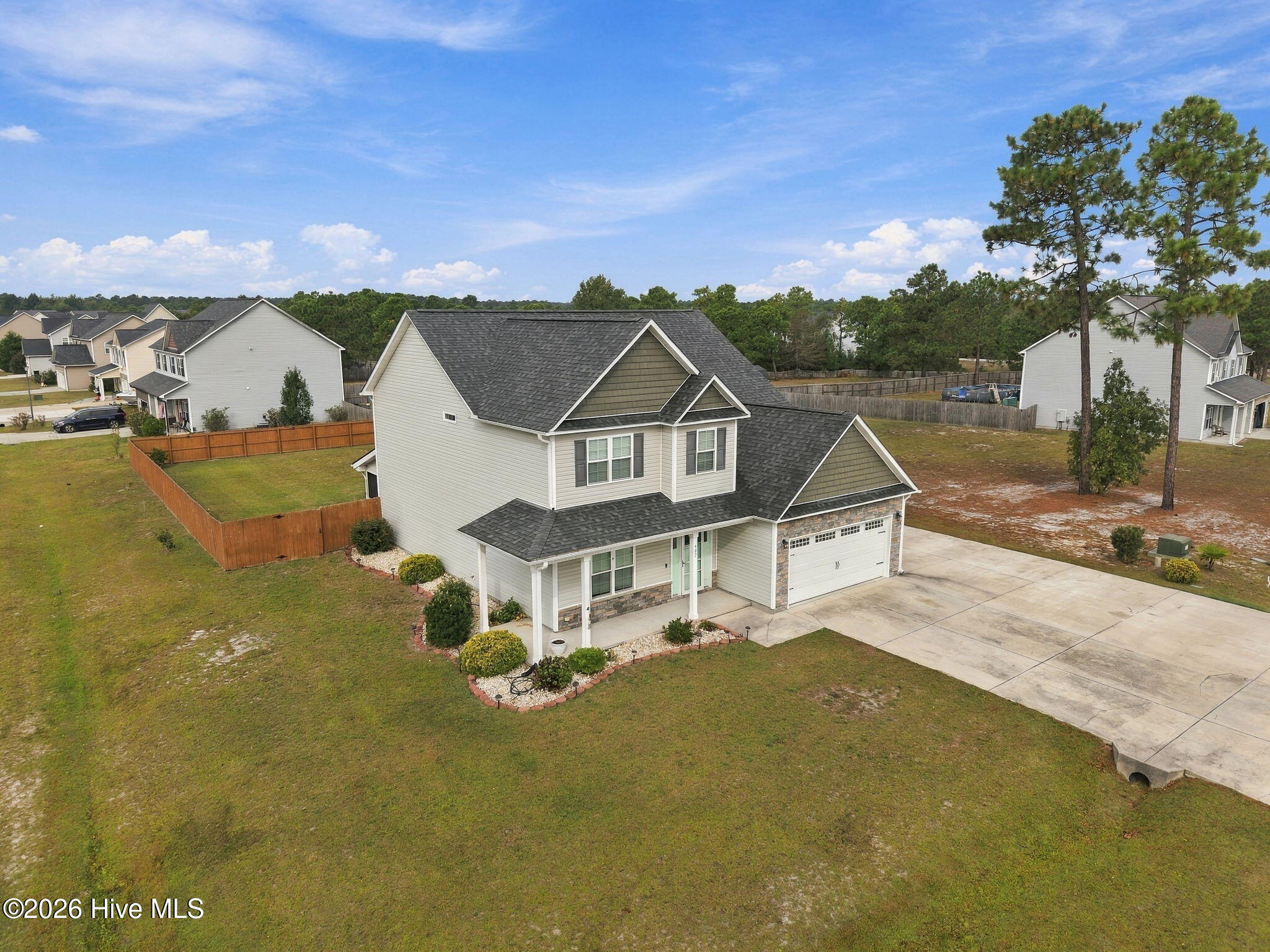402 Kinroff Drive,Hubert