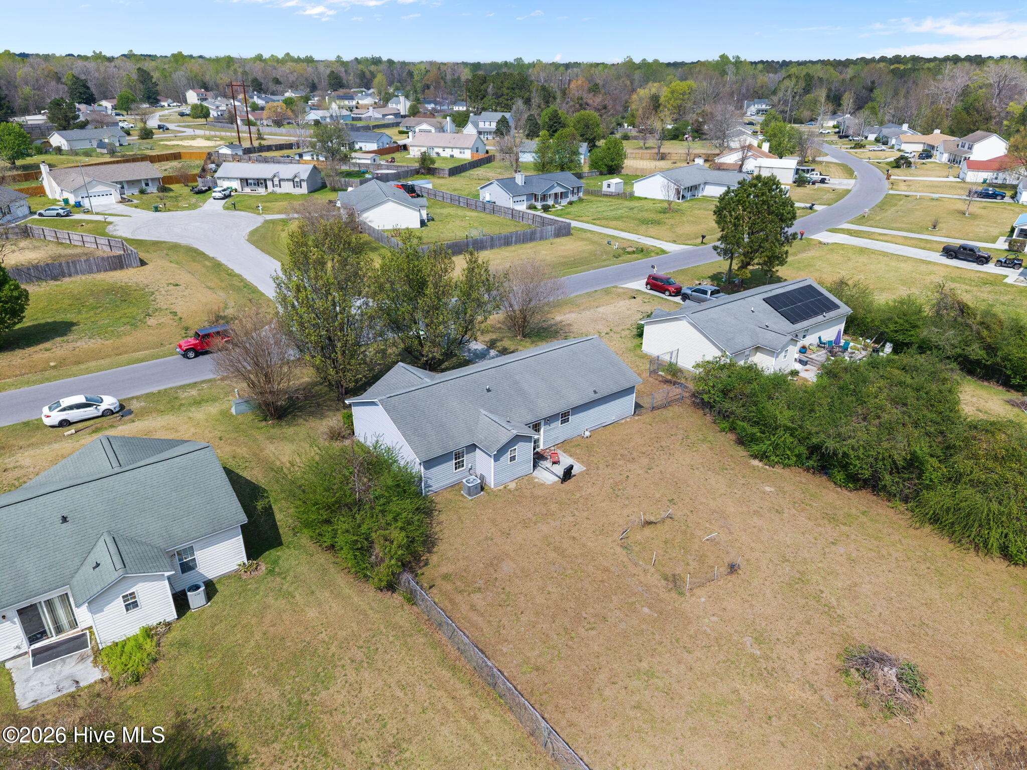 100562262 | Photo 33