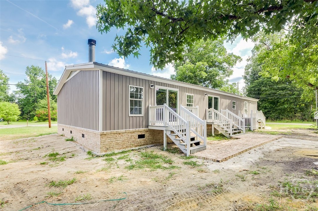 Homes for sale in Guyton, GA | 318 Samuel Smalls Sr Ave, Guyton, GA 31312 | MLS# SA360059
