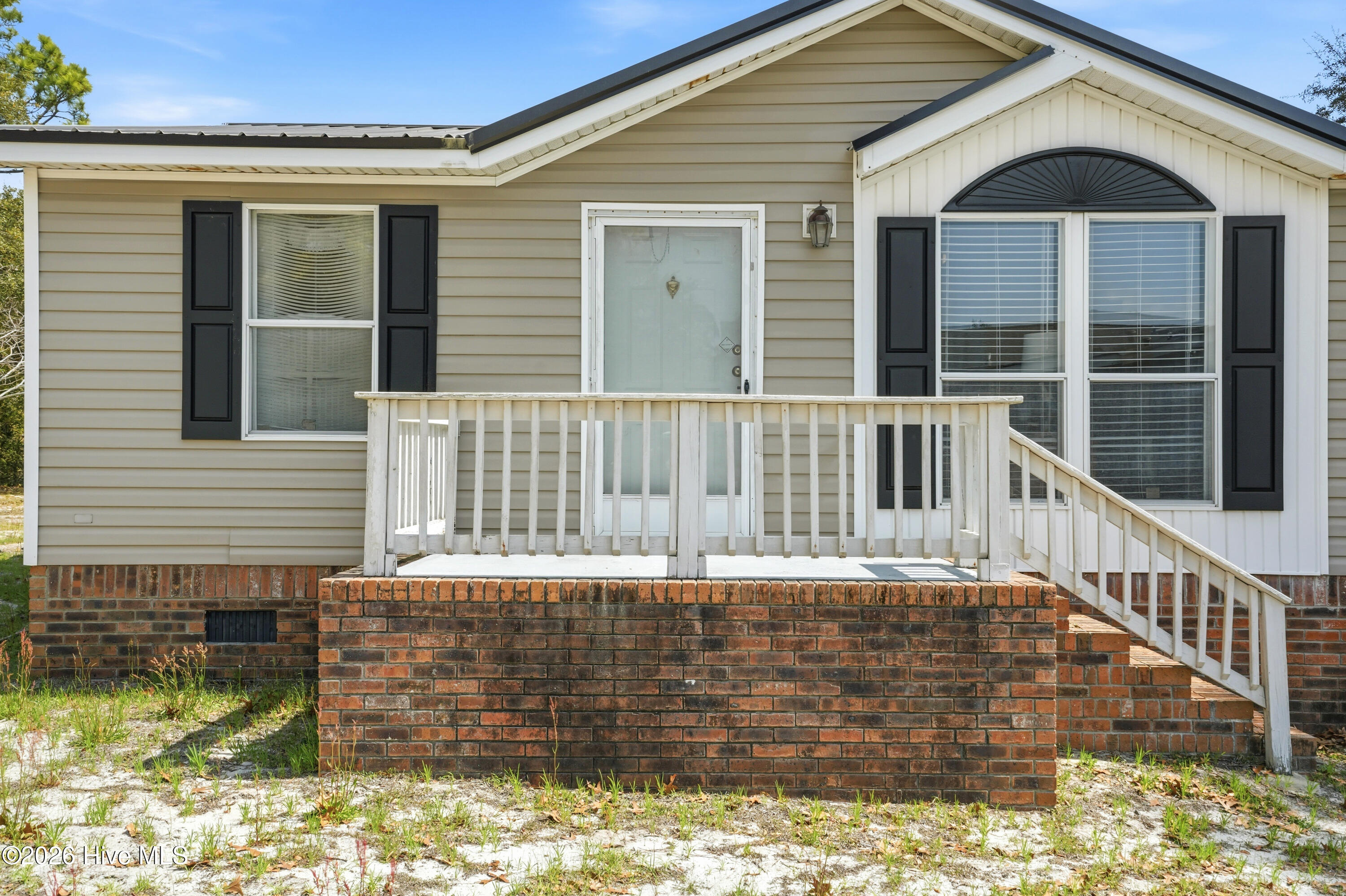 100565641 | Photo 43