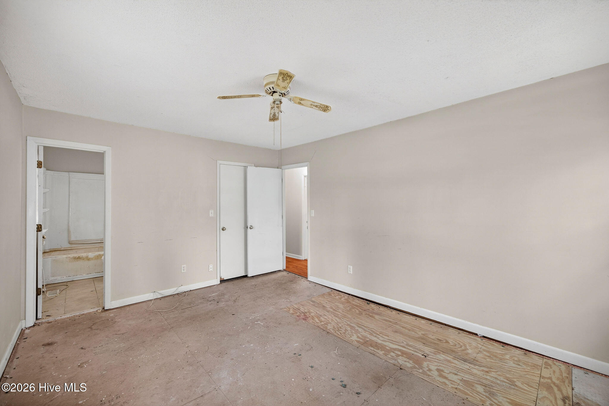 703 E Kristi Circle, Burgaw, NC 28425 – photo 17: 703KristiCircle-32