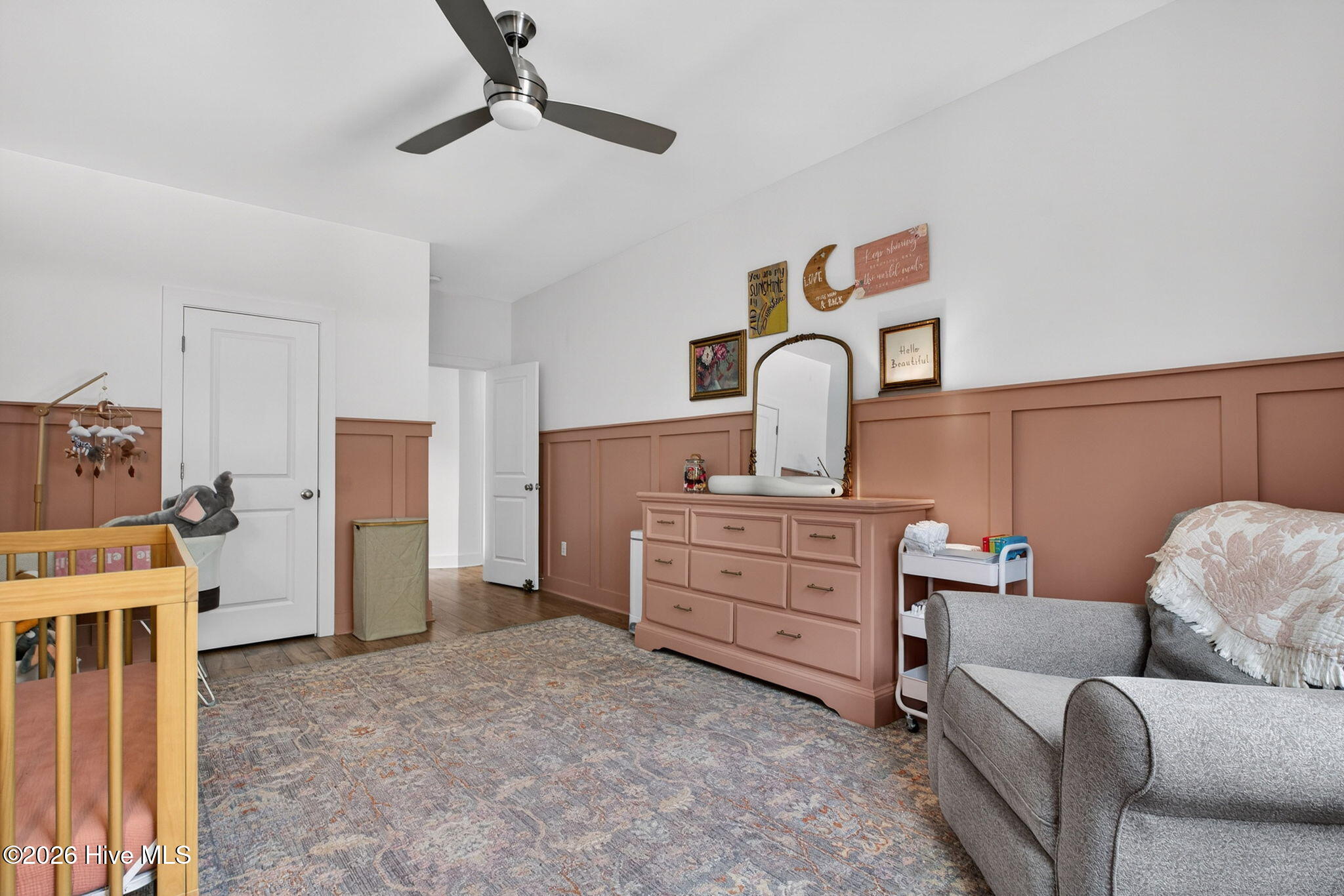 100559815 | Photo 45