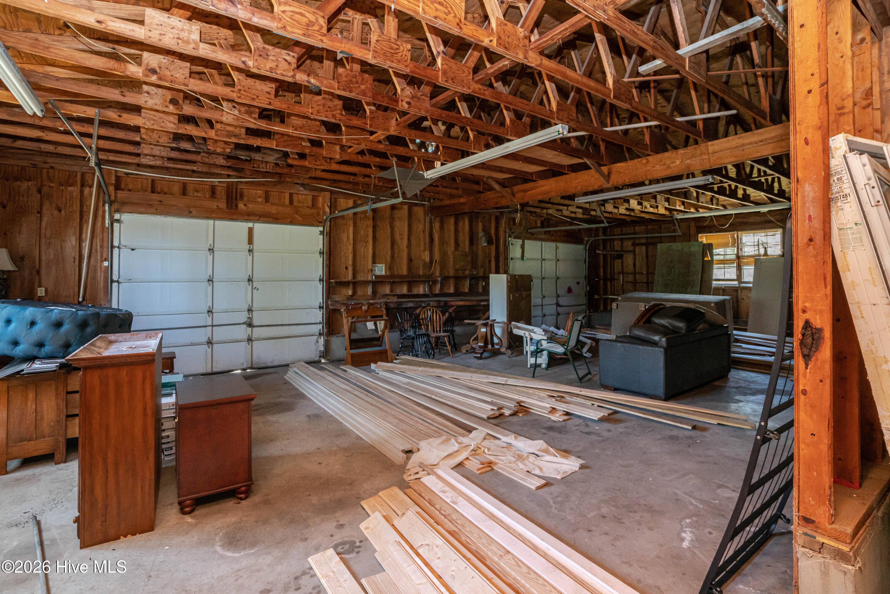 100567372 | Photo 79