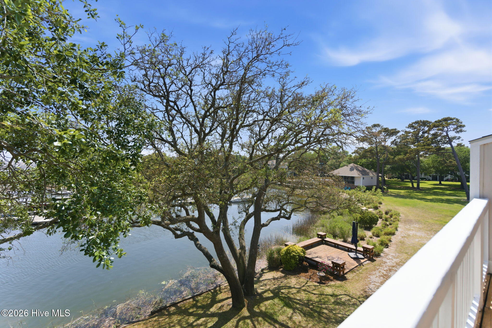 100570413 | Photo 31