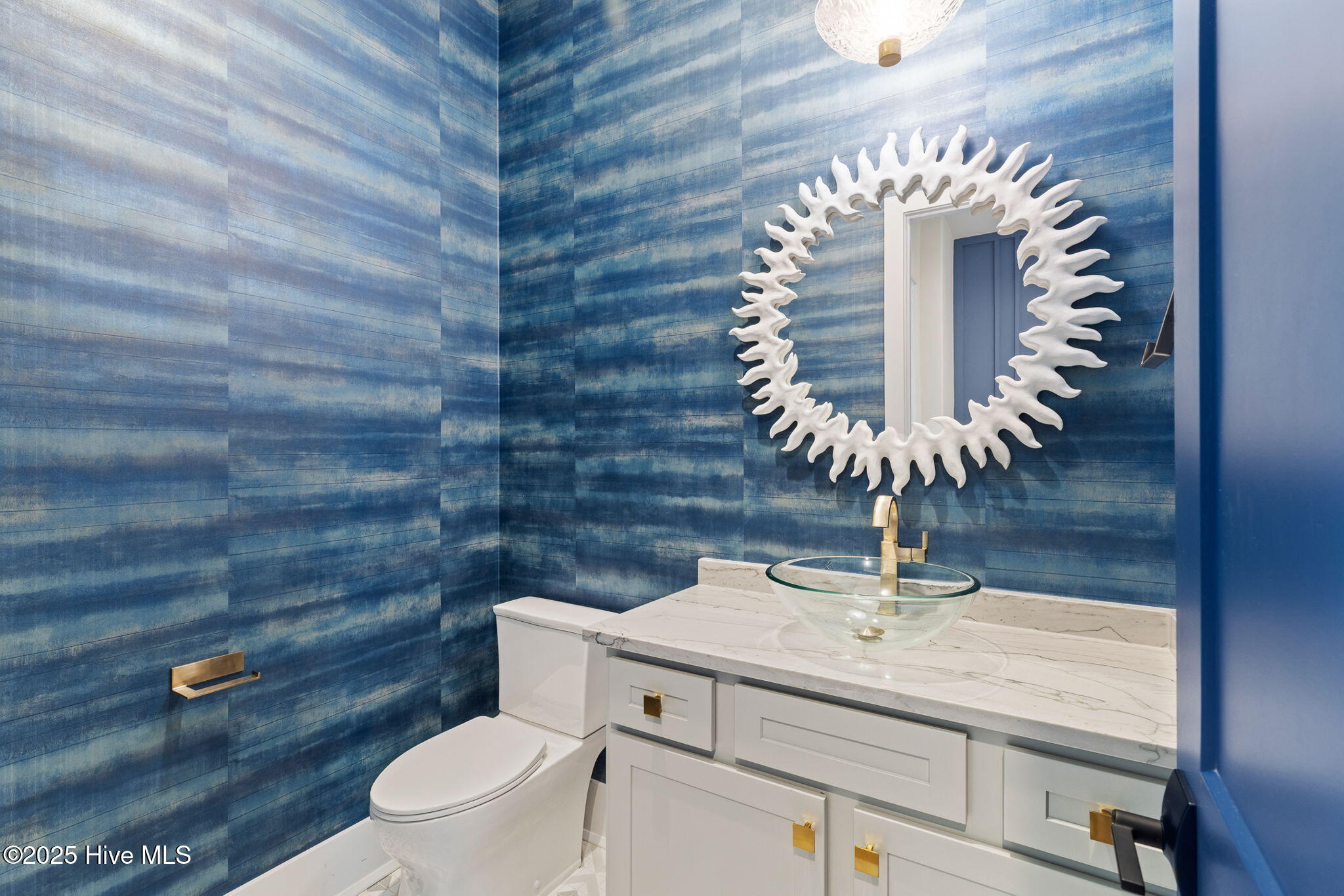 100522632 | Photo 33