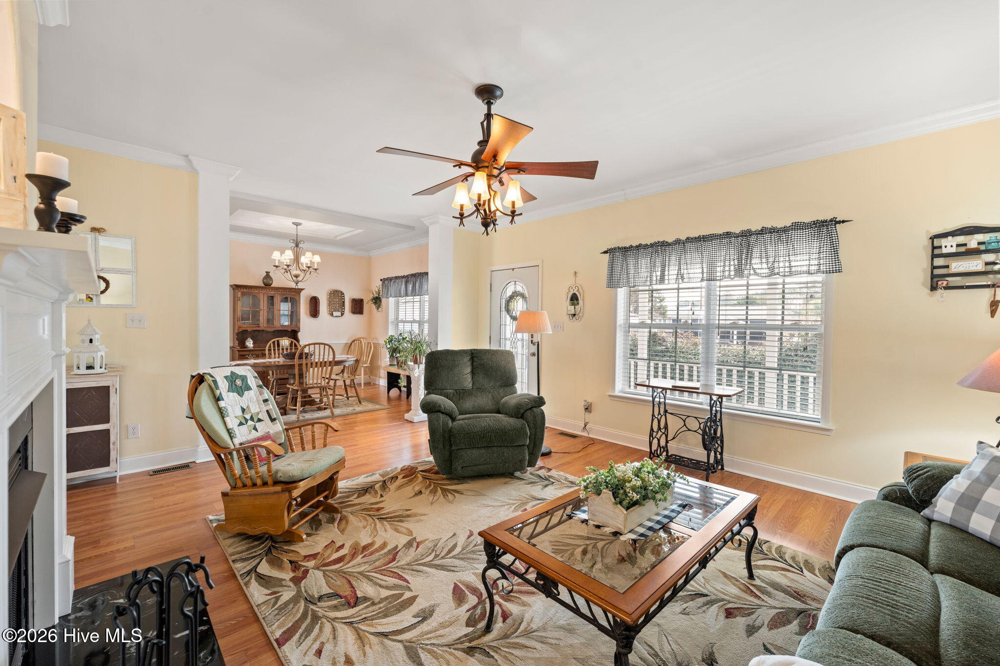 100555983 | Photo 14