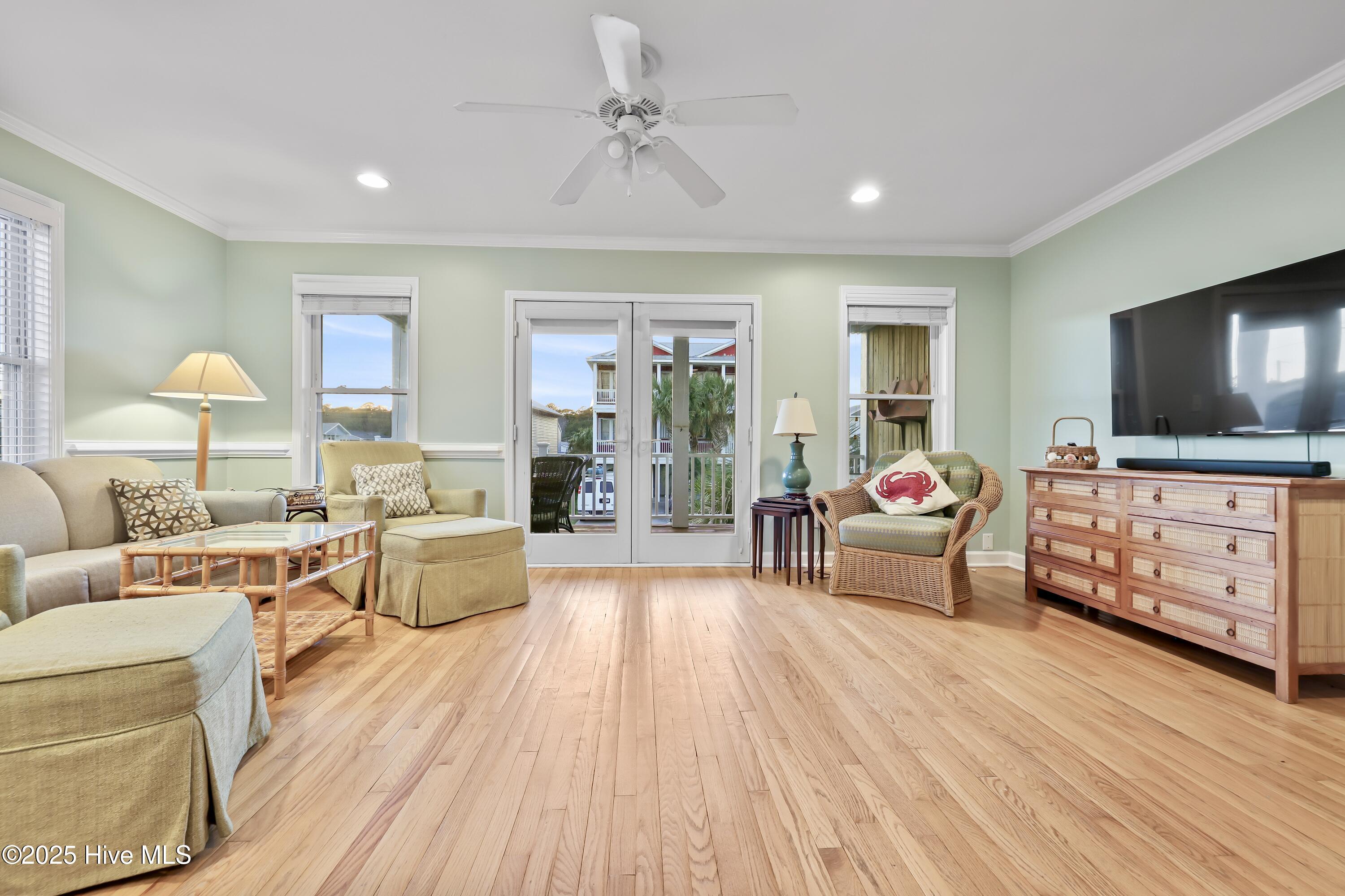 100495853 | Photo 15