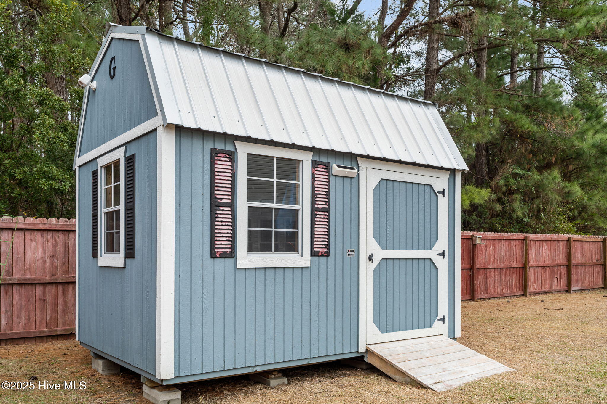 100546672 | Photo 44