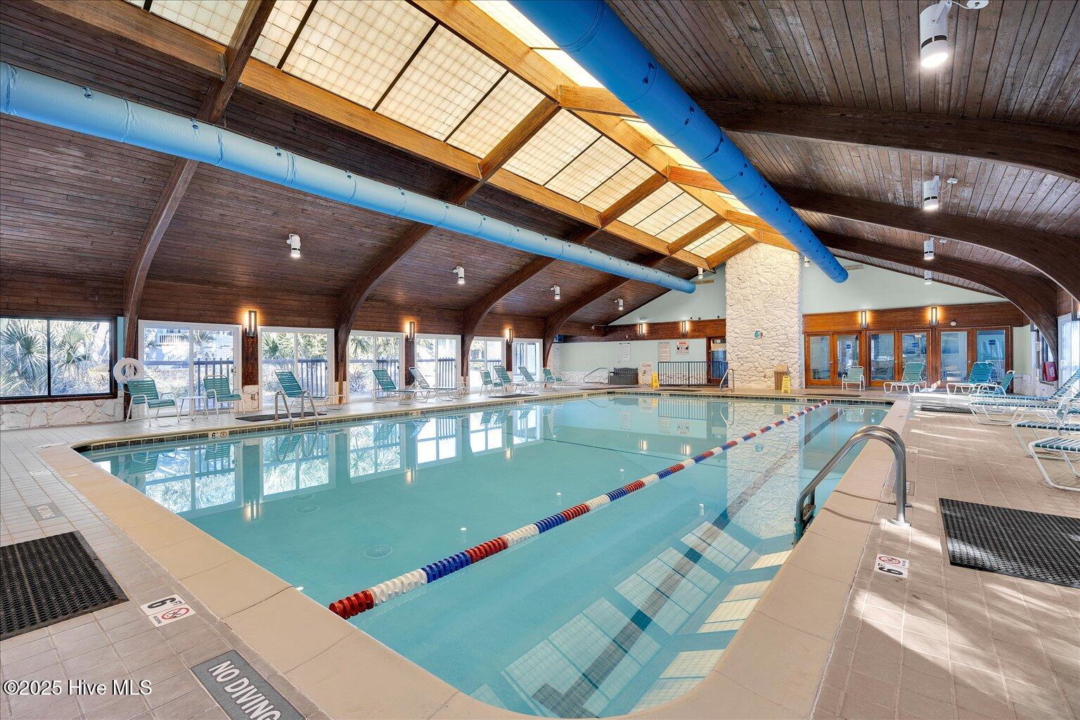 100554957 | Photo 57