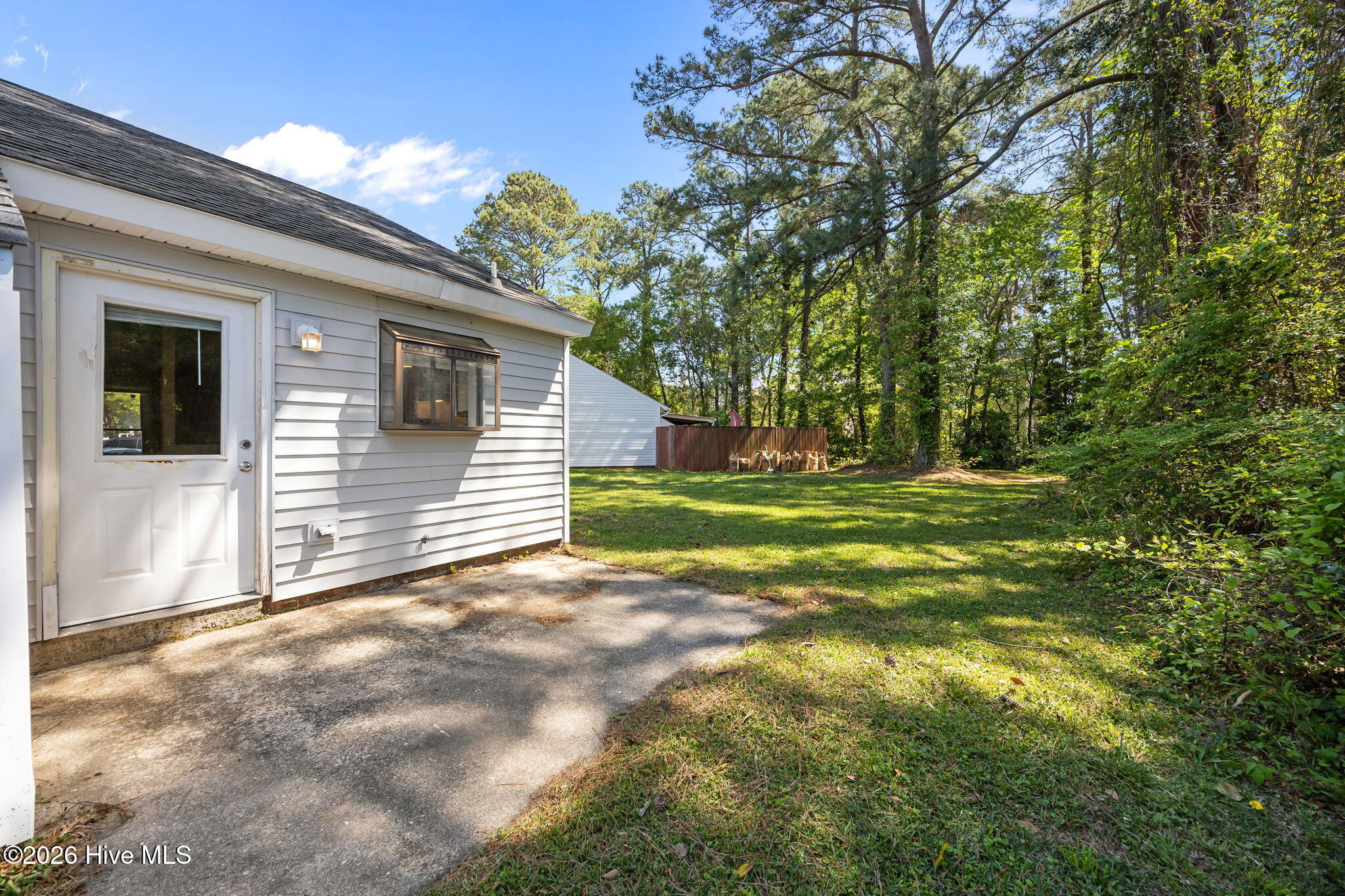 100561200 | Photo 17