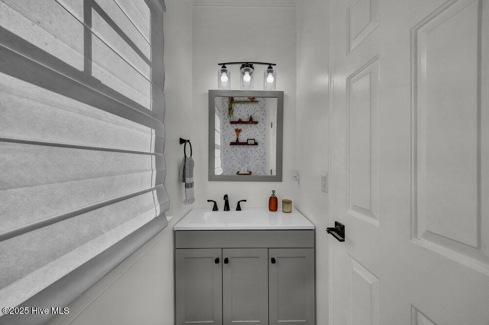 100543426 | Photo 12