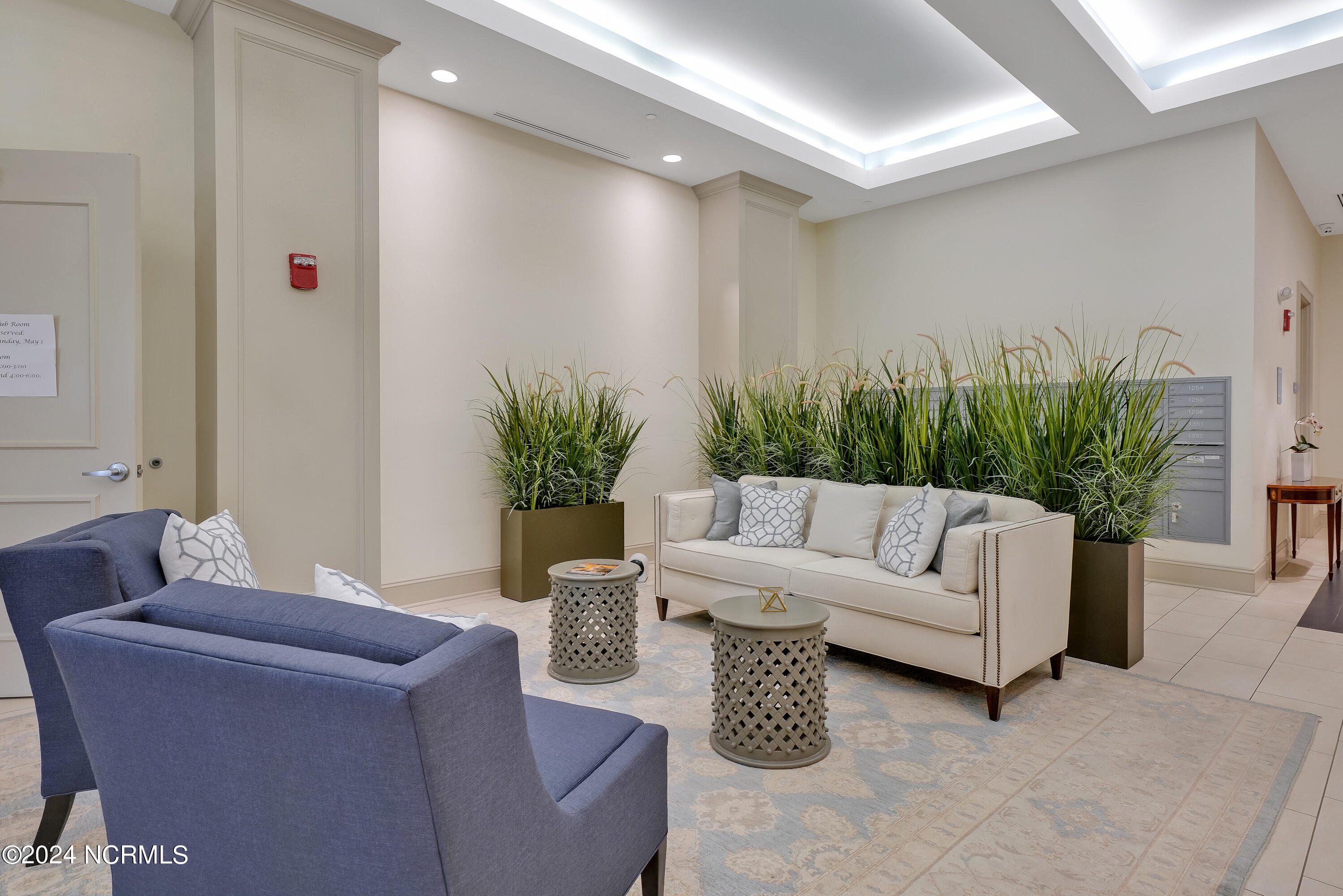 100556540 | Photo 48