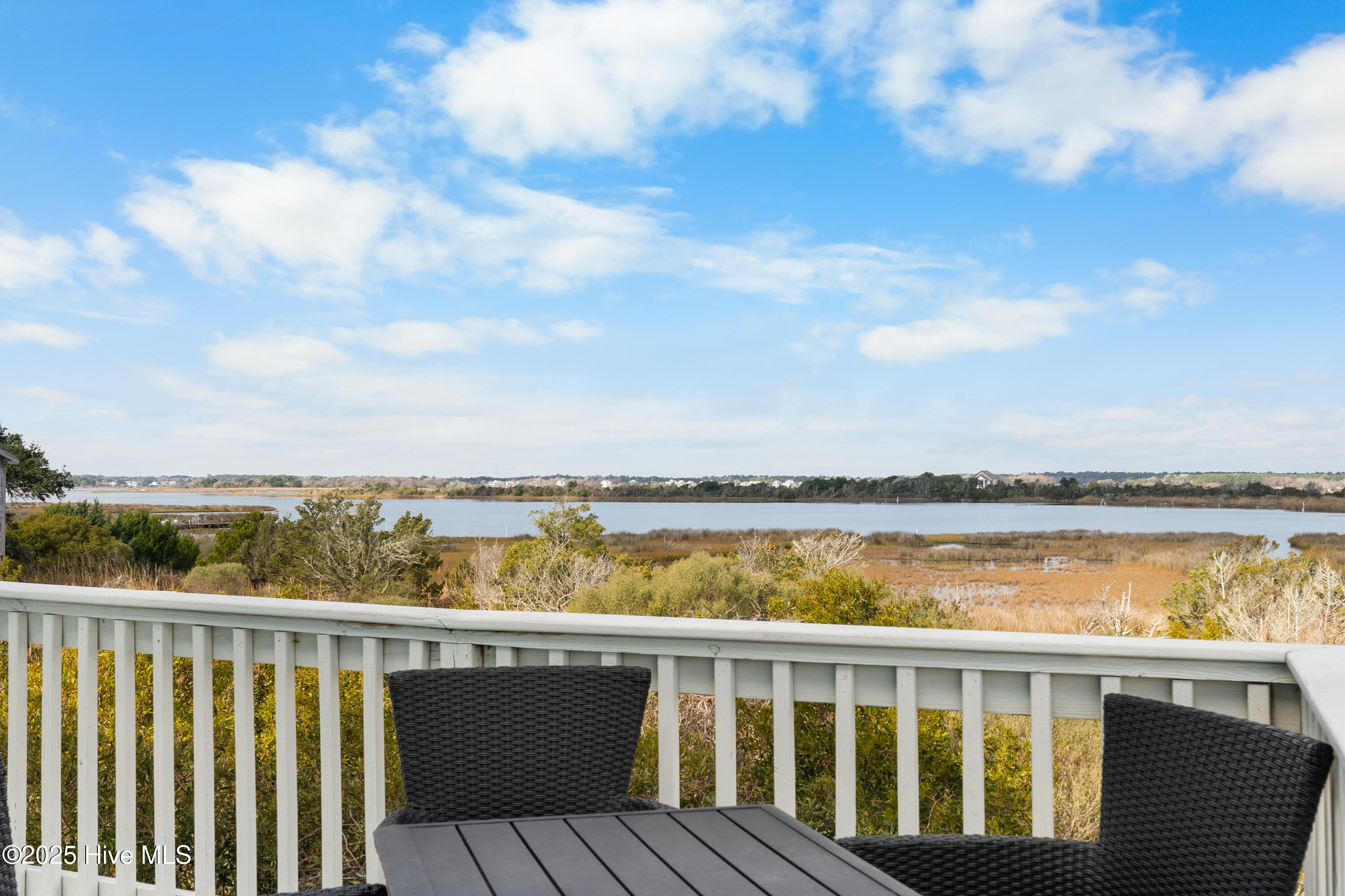 100544143 | Photo 27