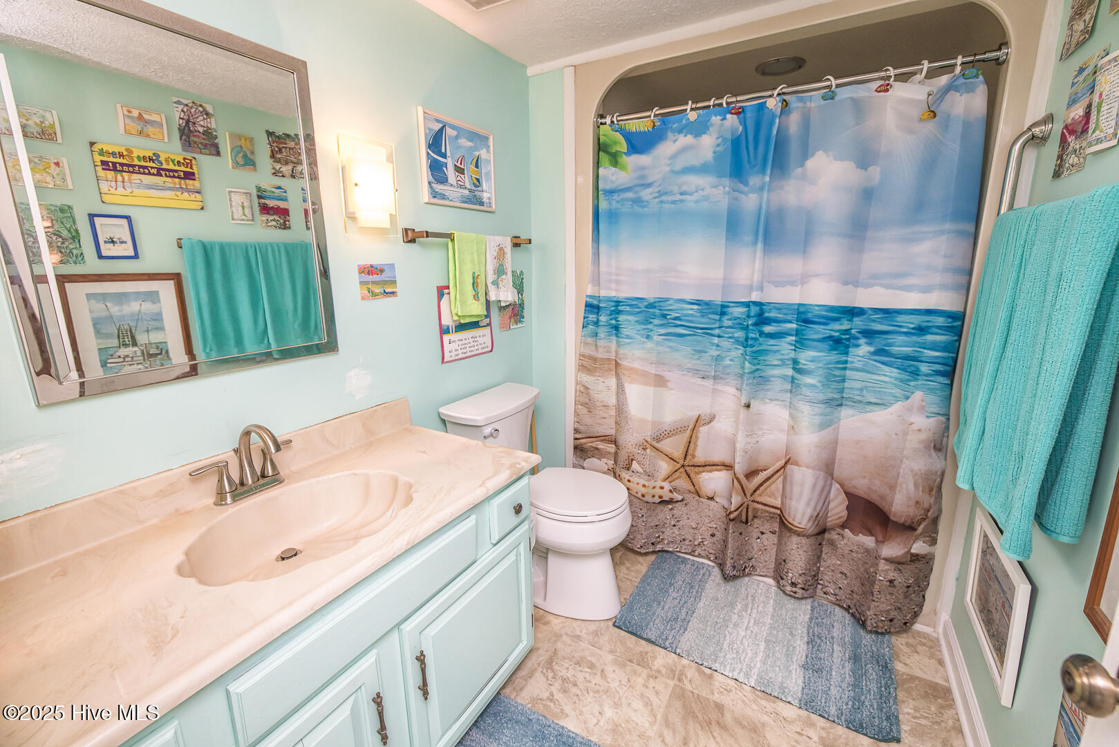 100521839 | Photo 16