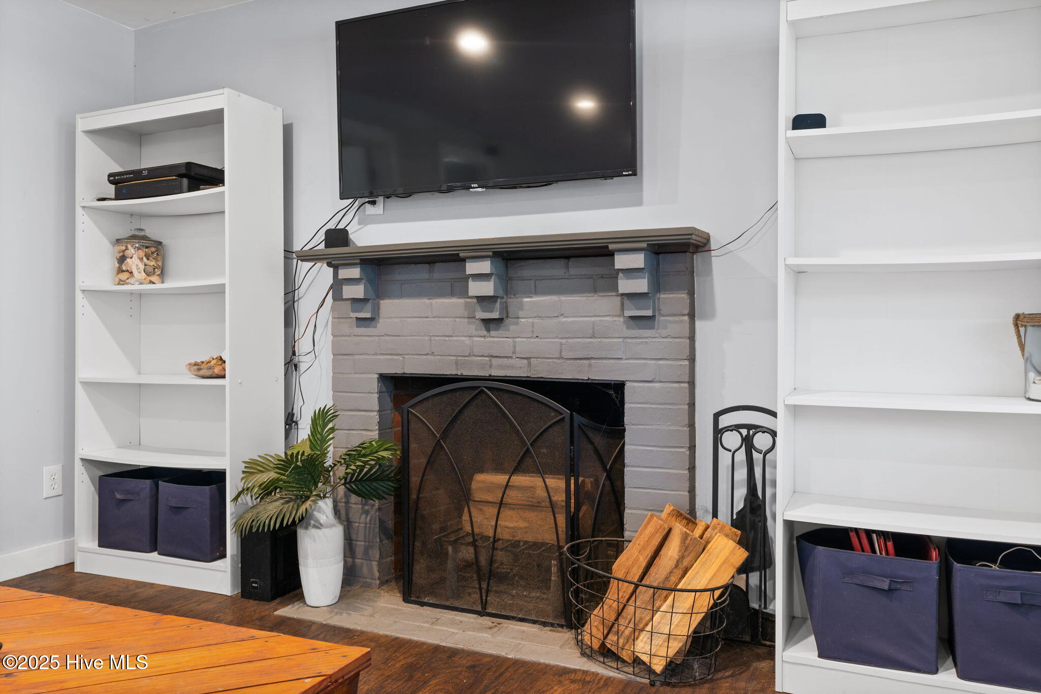 100538220 | Photo 11