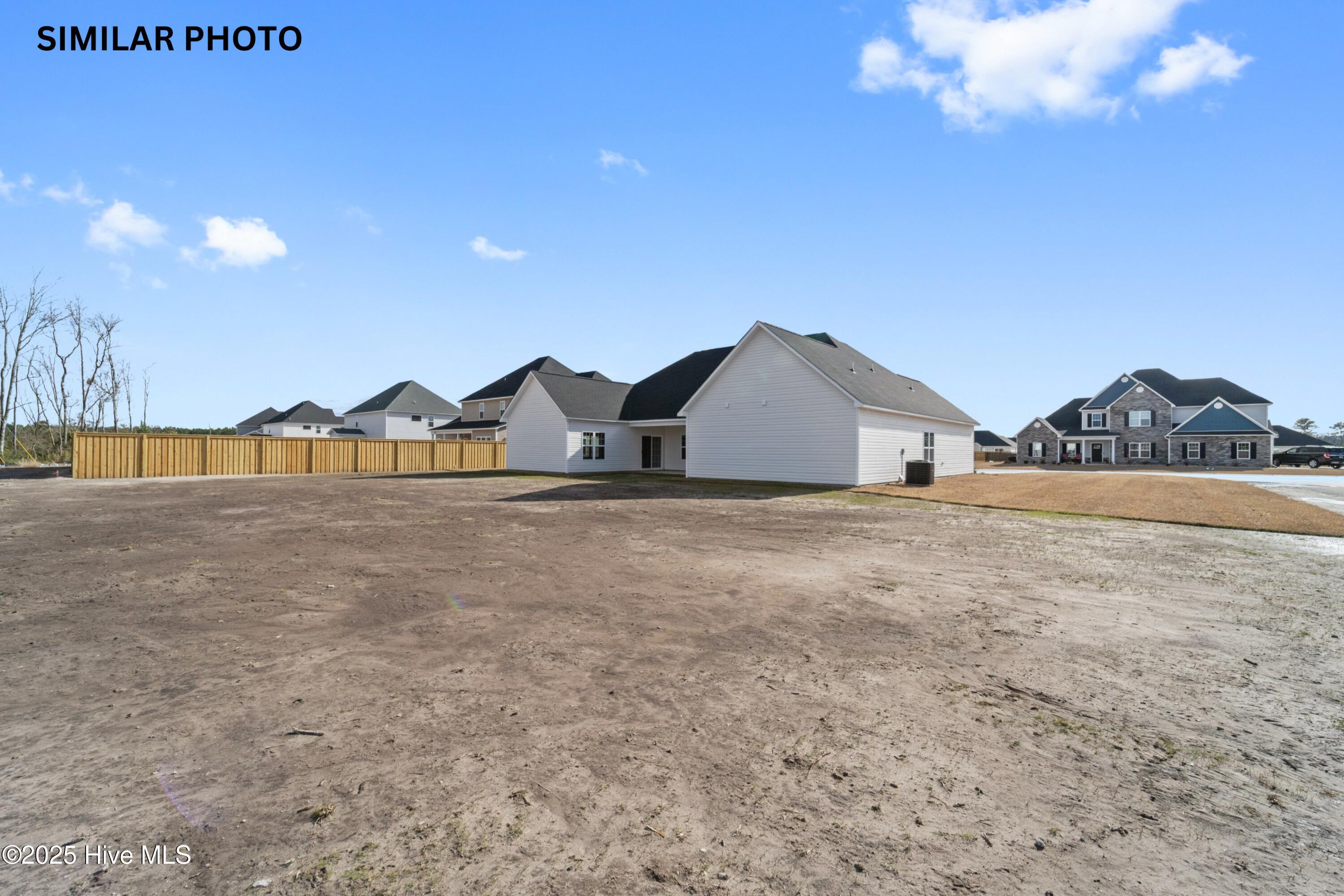 100543814 | Photo 40